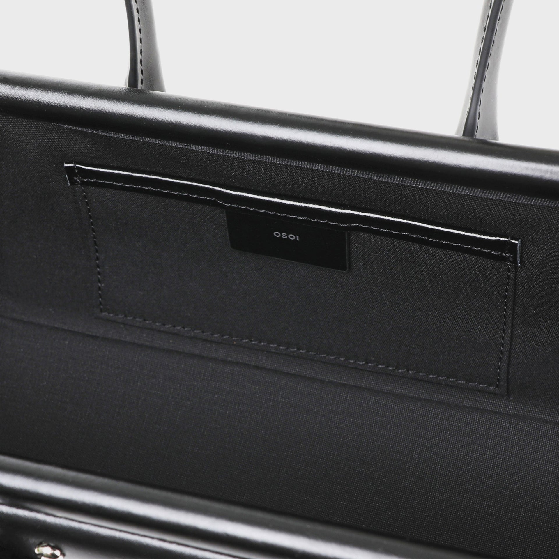 Osoi Boat Wide Mini in Black