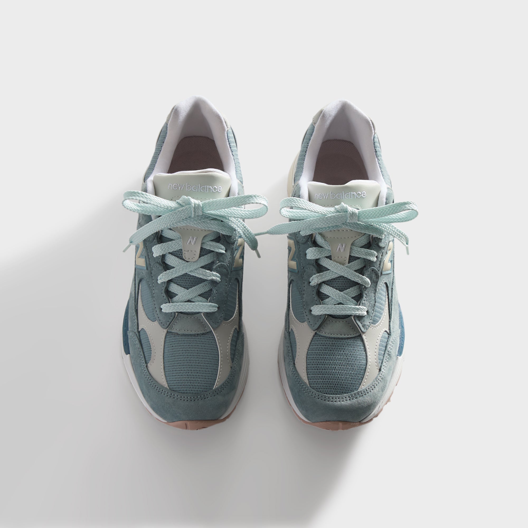 Kith & New Balance Made in USA 992 - Aegean Blue / Shadow Kith & New Balance Made in USA 992 - Aegean Blue / Shadow