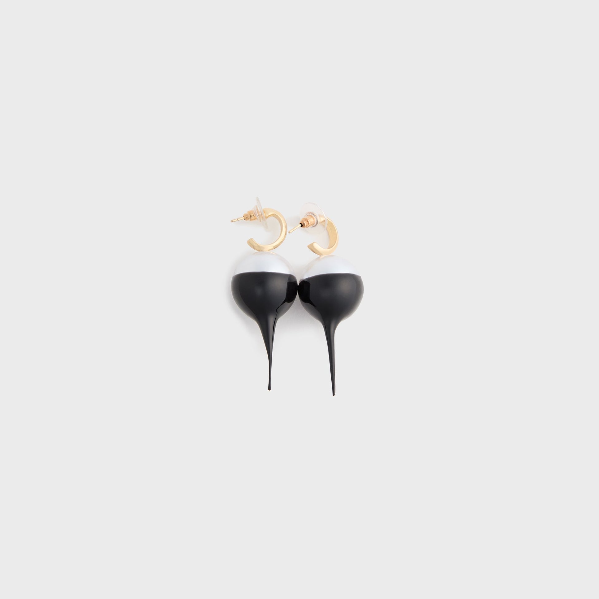 Ottolinger Dipped Pearl Earrings in Black