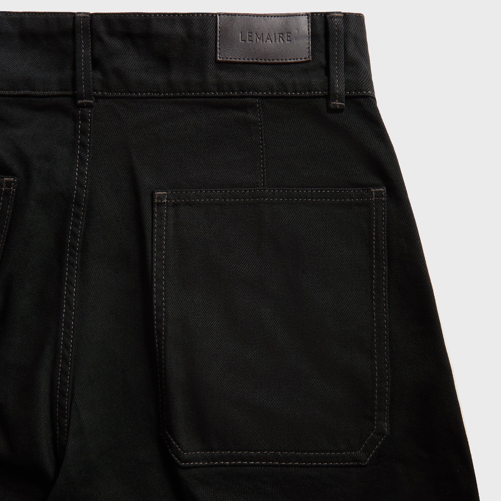 Lemaire Maxi Barrel Workwear Pants - Black – Kith