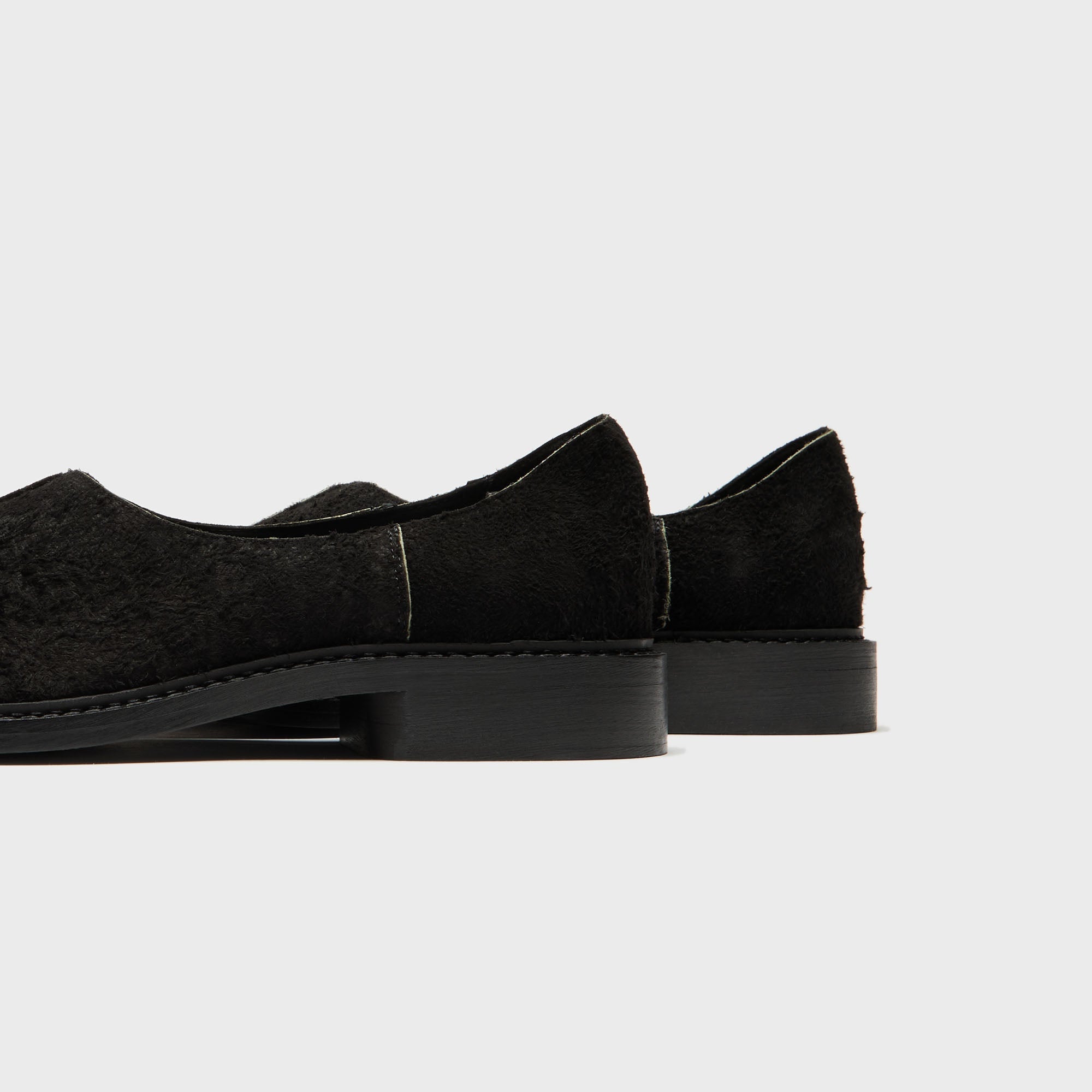 PHILEO 067 Clog Suede Sunrise - Black – Kith