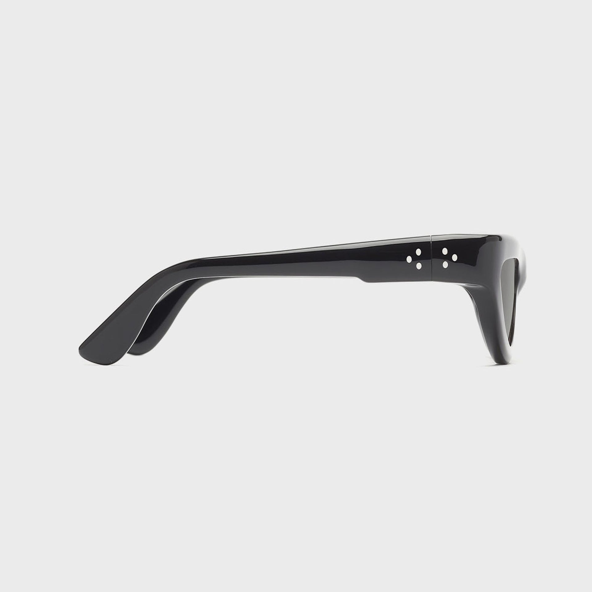 Port Tanger Fanna in Black Acetate / Black Lens