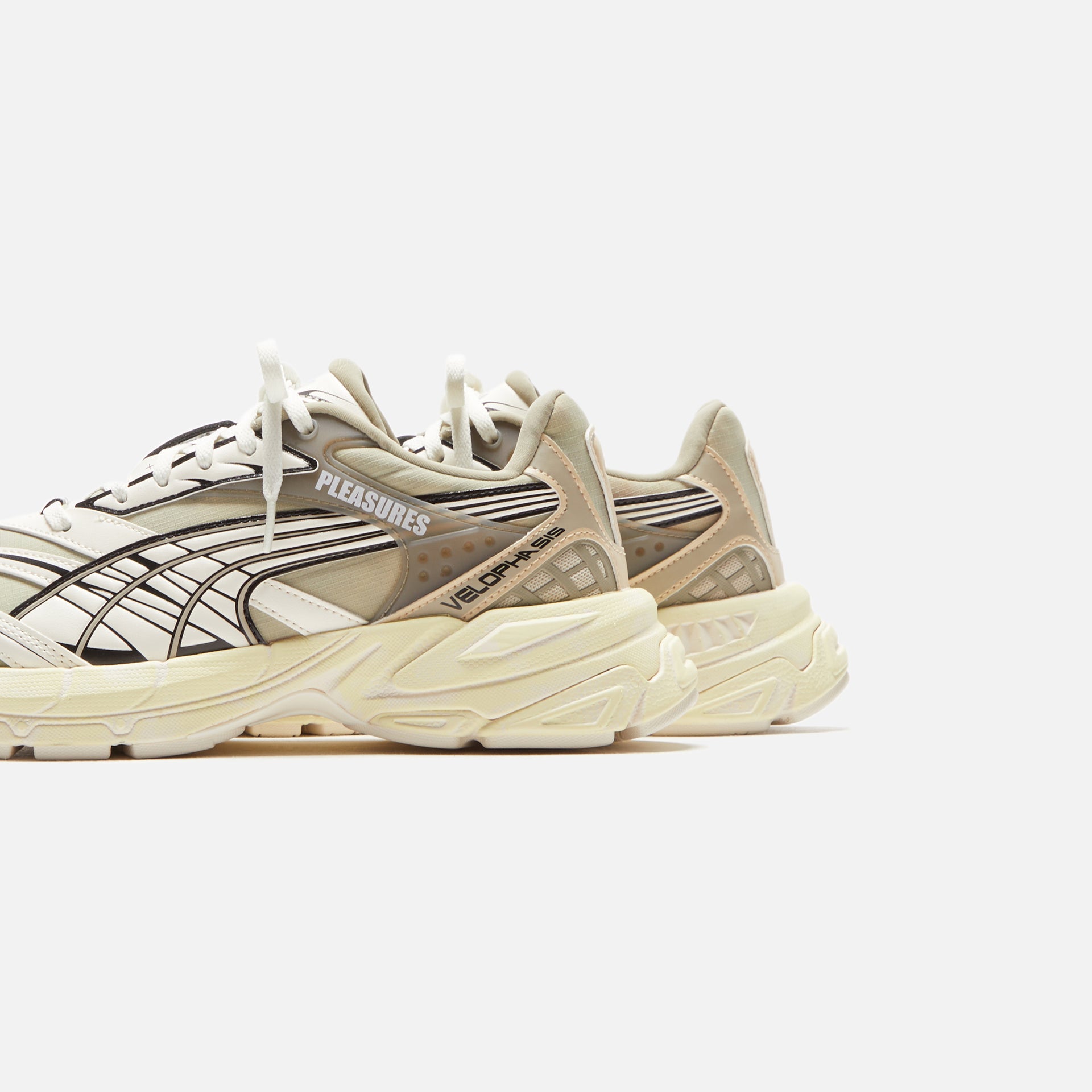 Puma x Pleasures Velophasis Overdyed - Birch Tree / Anise Flo