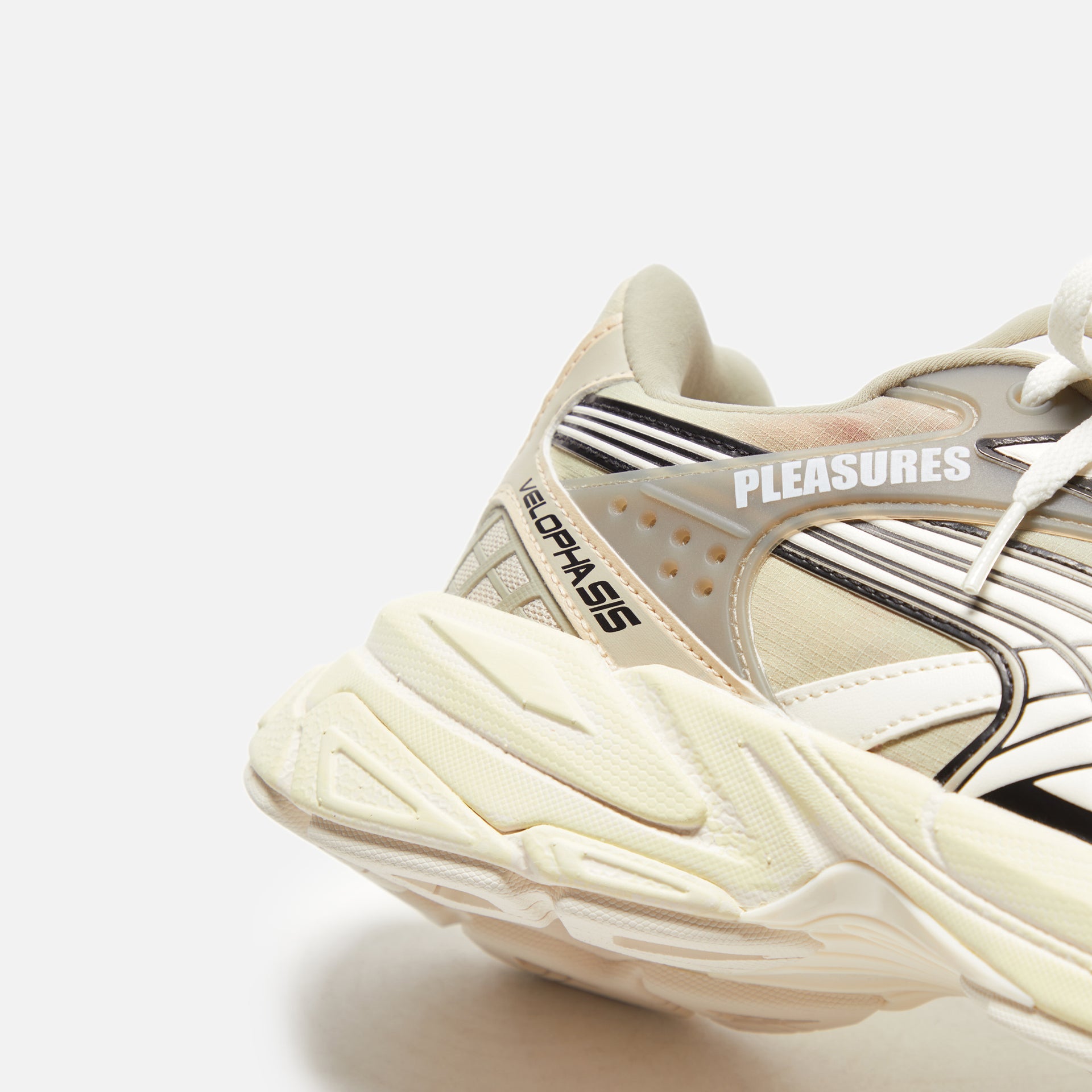 Puma x Pleasures Velophasis Overdyed - Birch Tree / Anise Flo