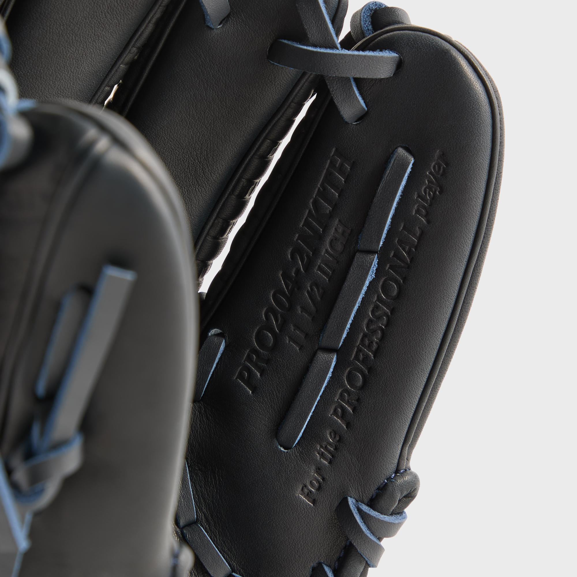 Kith & Rawlings for the New York Yankees Heart of the Hide Glove - Nav