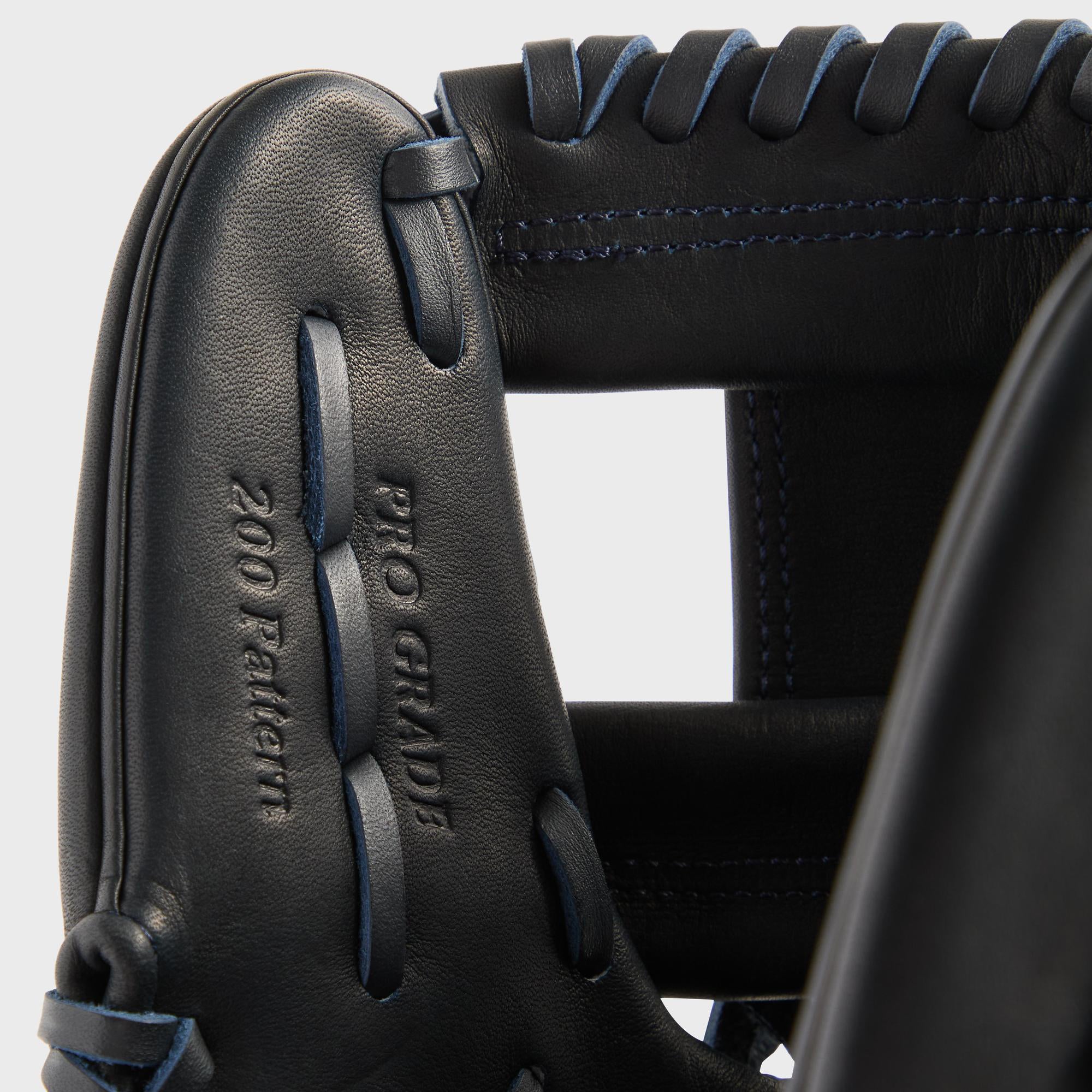 Kith & Rawlings for the New York Yankees Heart of the Hide Glove - Nav