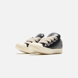 Rick Owens Scarpe in Pelle Jumbo Laced Padded Low Sneakers - Black / Milk