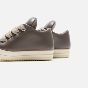 Rick Owens Scarpe in Pelle Jumbo Laced Padded Low Sneakers - Dark Dust / Milk