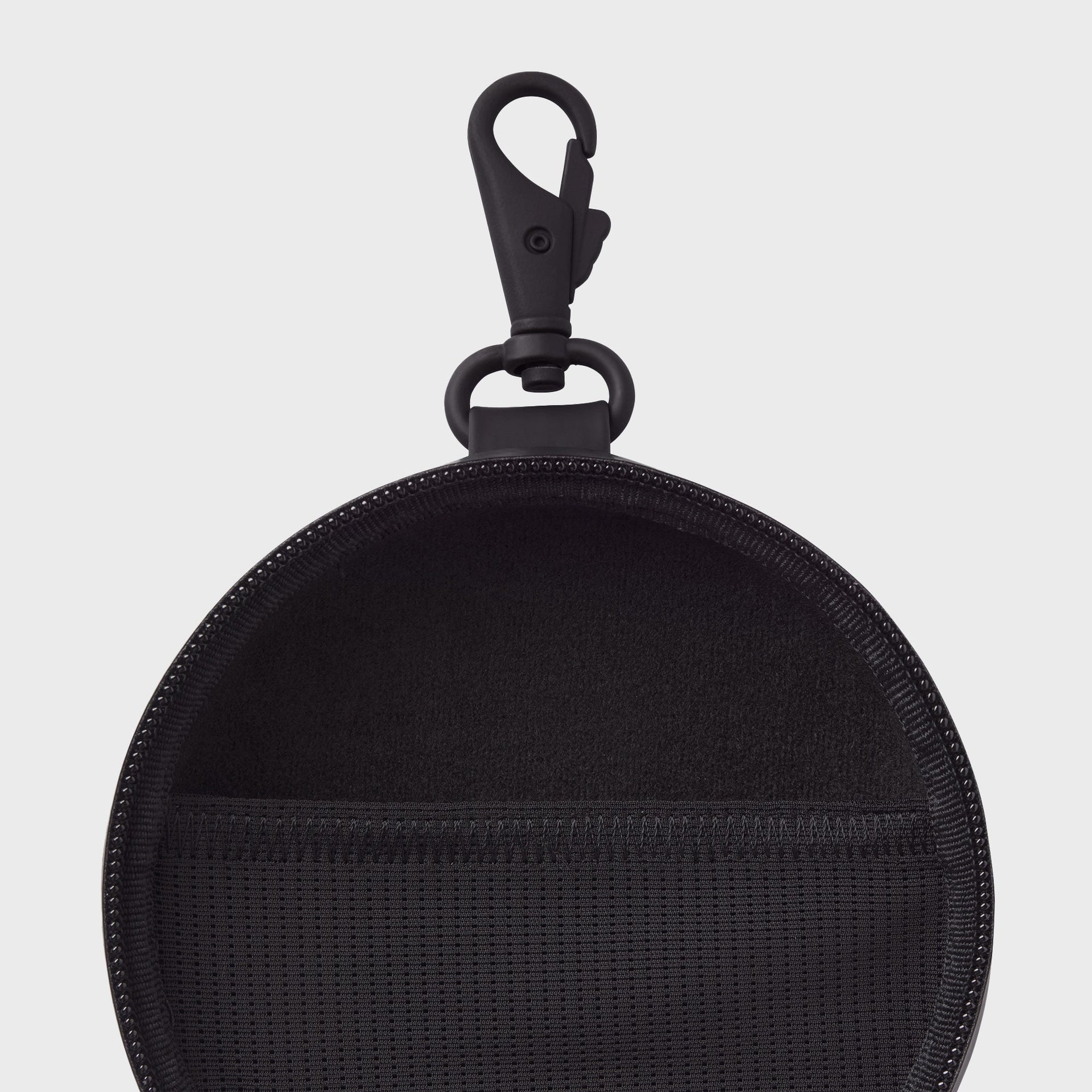 NikeSKIMS Hardshell Round Case - Obsidian