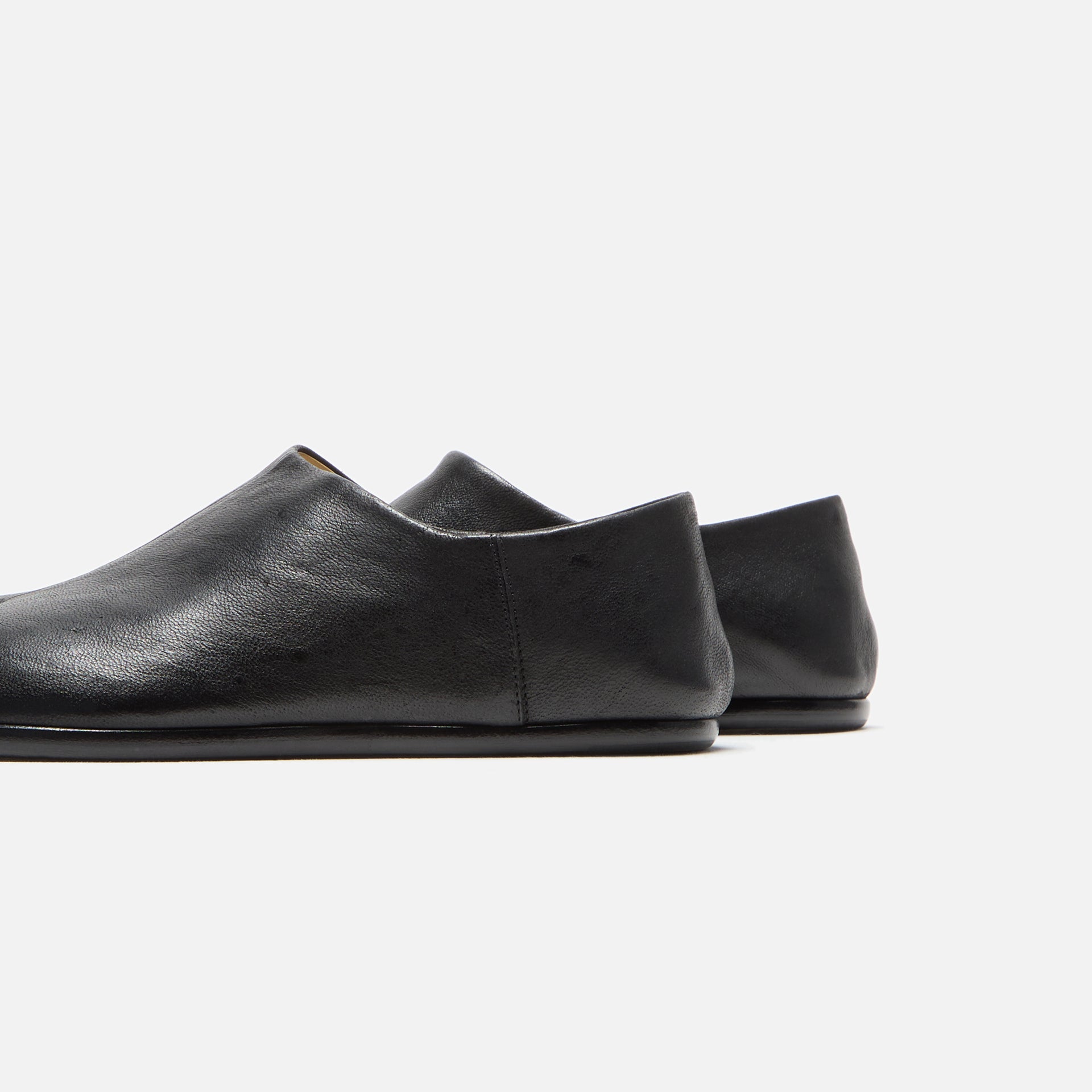 Maison Margiela Tabi Babouche - Camel Leather Black