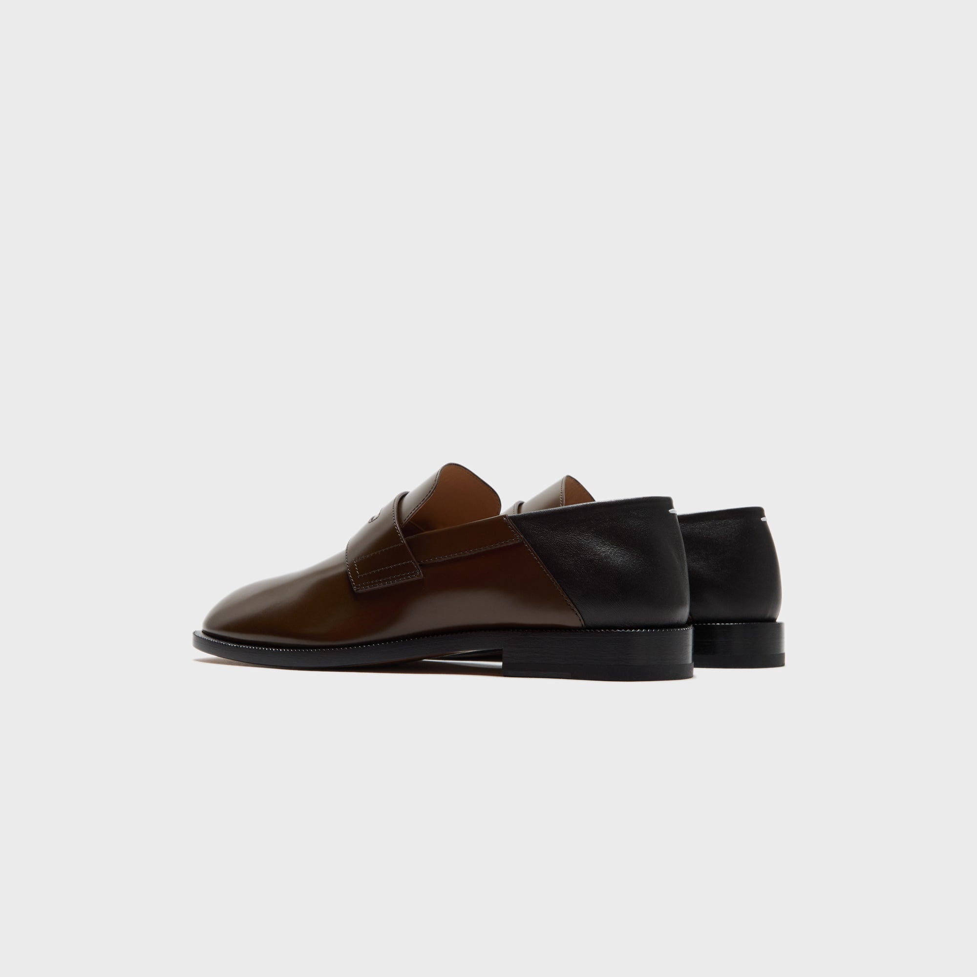 Maison Margiela Tabi Babouche Loafers - Wood – Kith