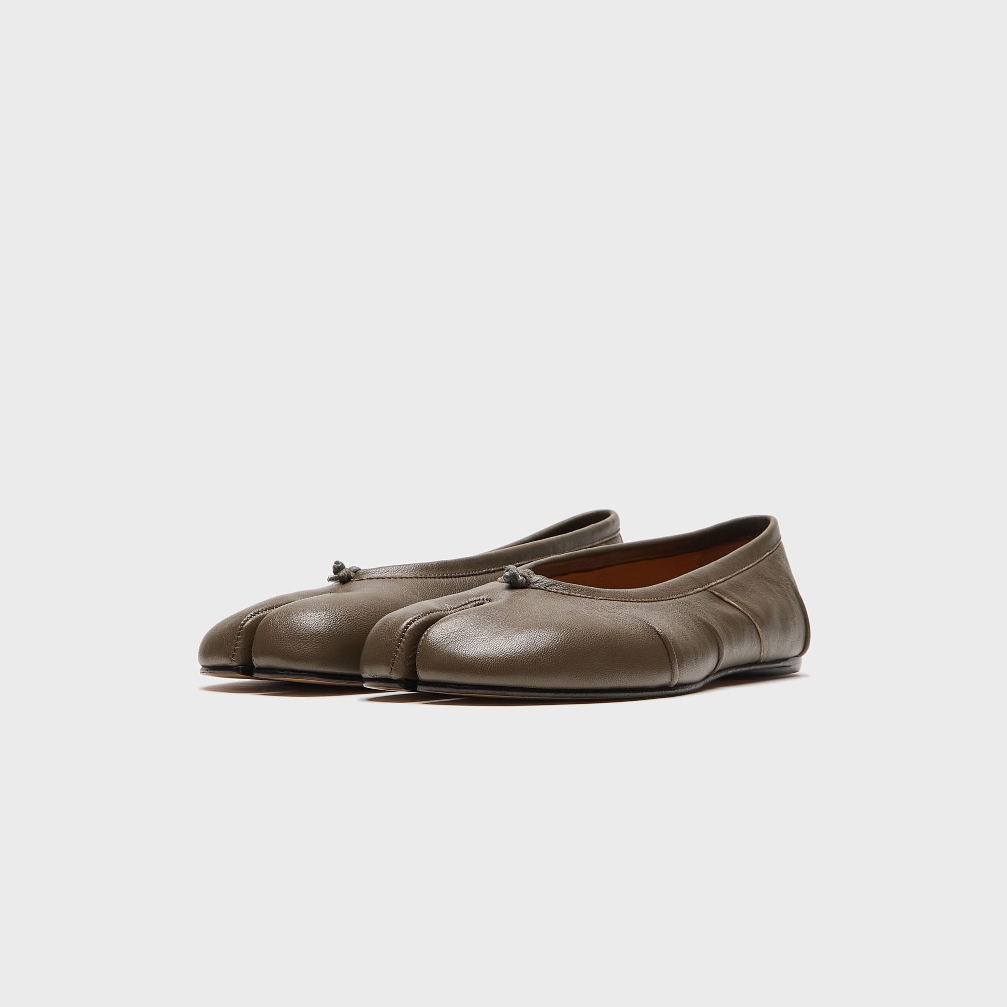 Maison Margiela Tabi Ballerina - Cold Brown – Kith