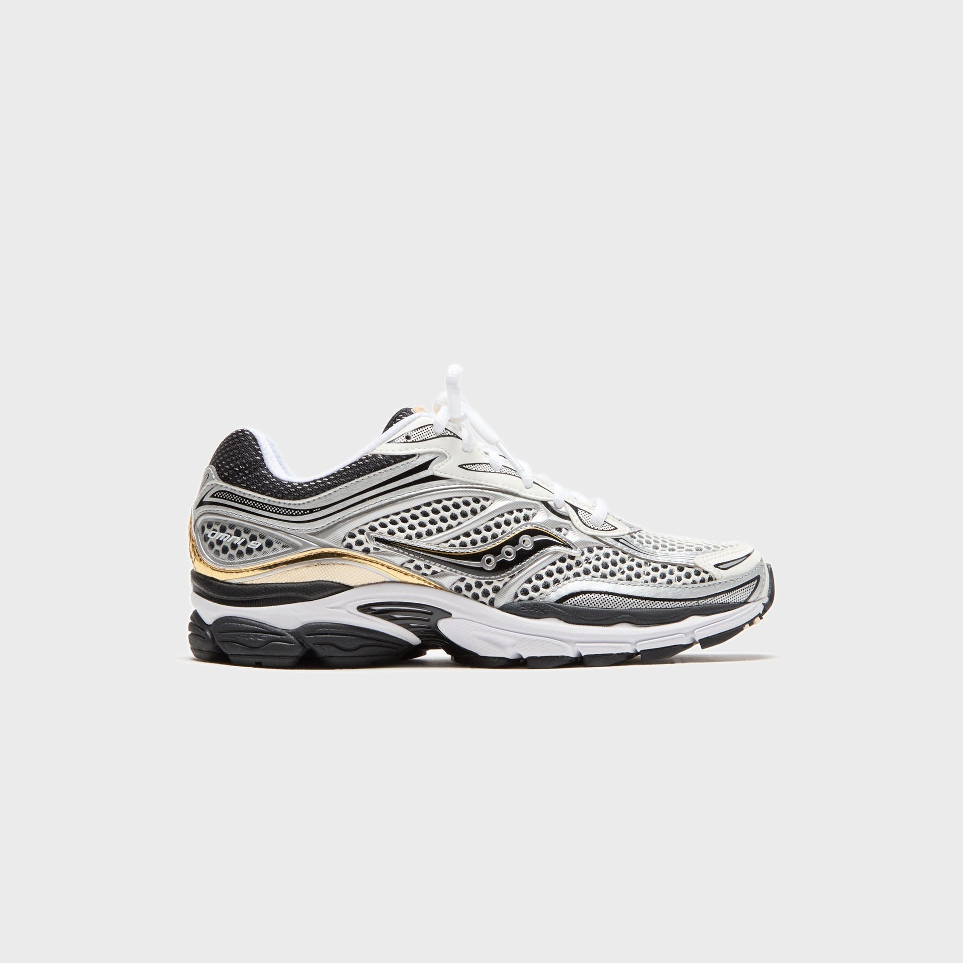 Saucony ProGrid Omni 9 - Silver / Gold