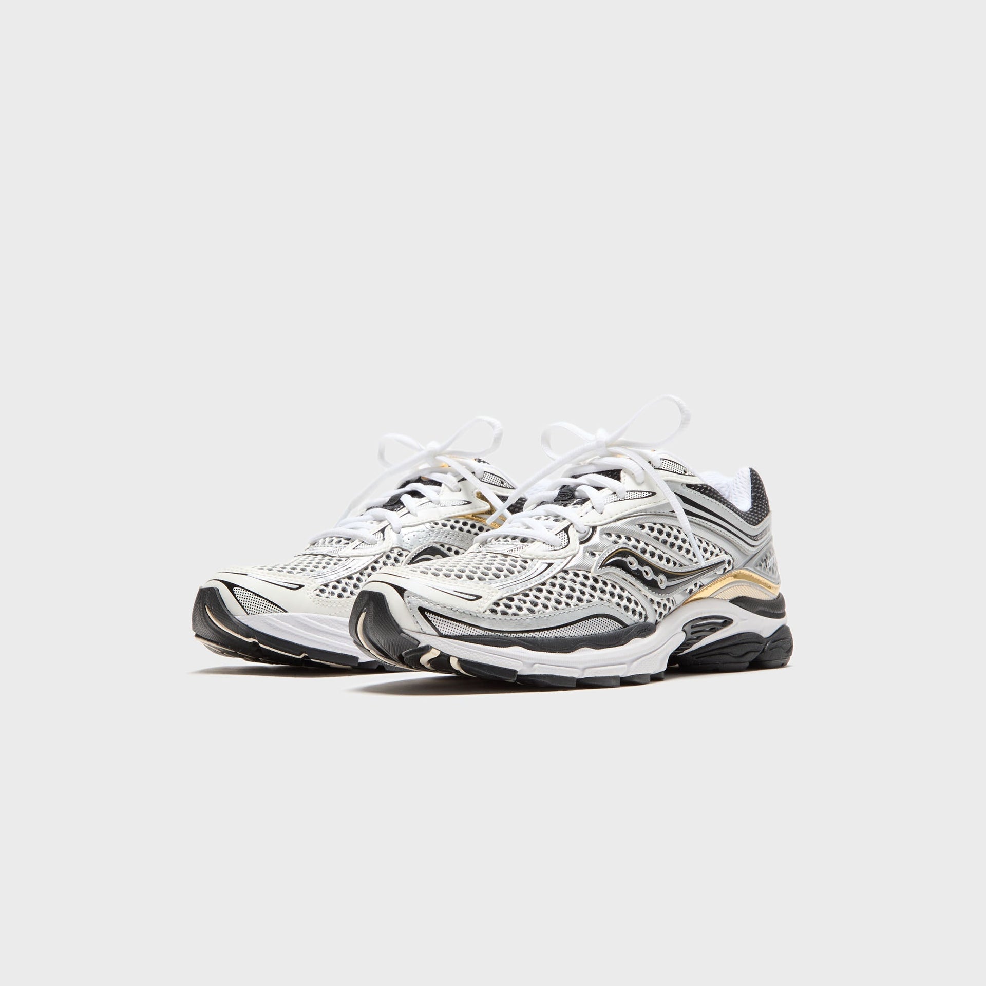 Saucony ProGrid Omni 9 - Silver / Gold