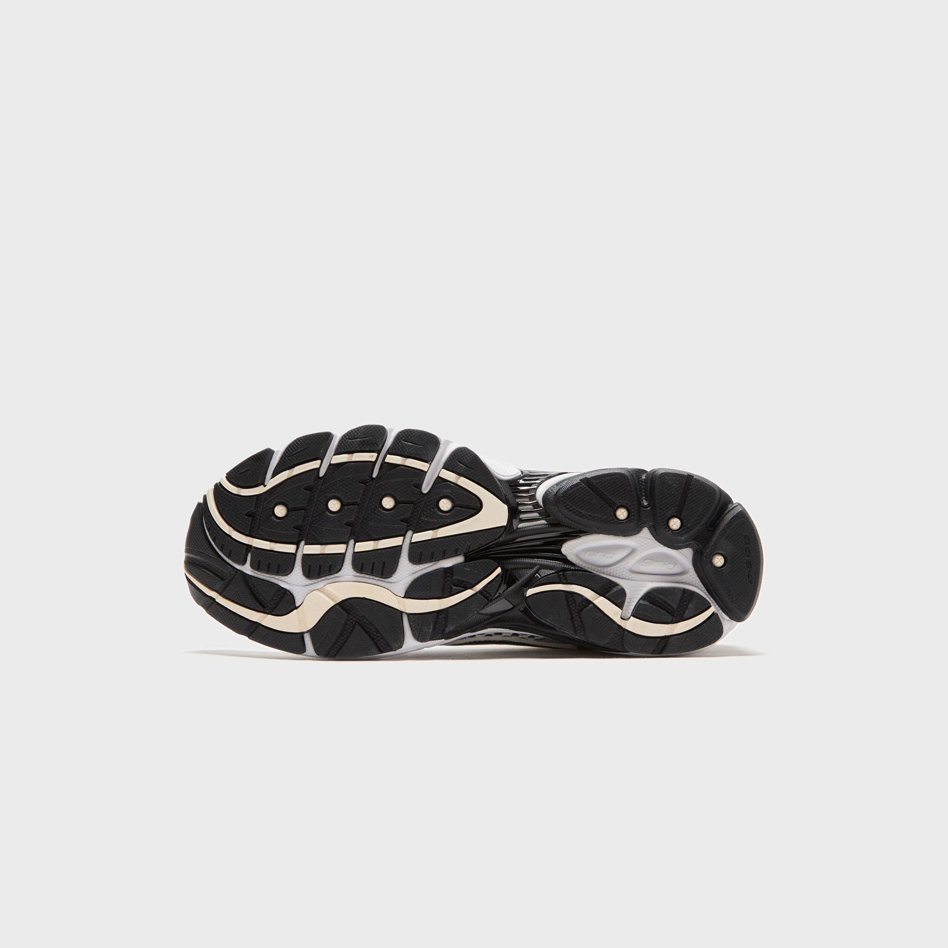 Saucony ProGrid Omni 9 - Silver / Gold