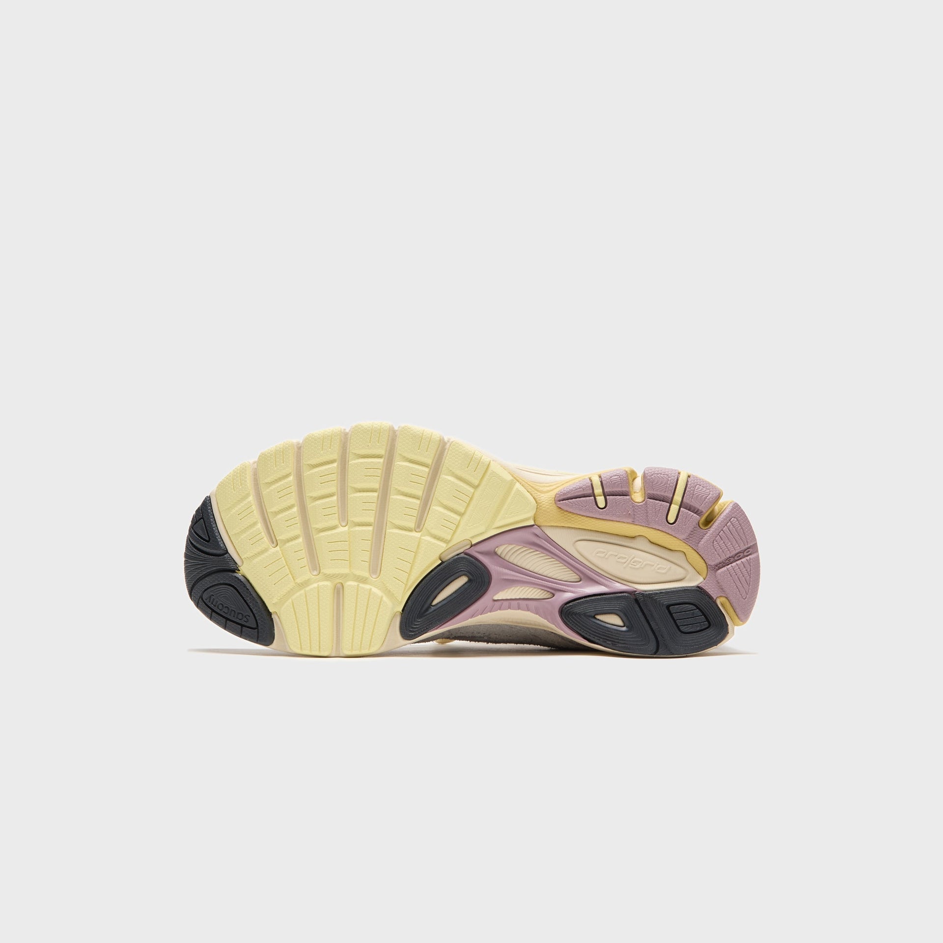 Saucony x 3Sixteen Studios Guide v7.3s - Graphite