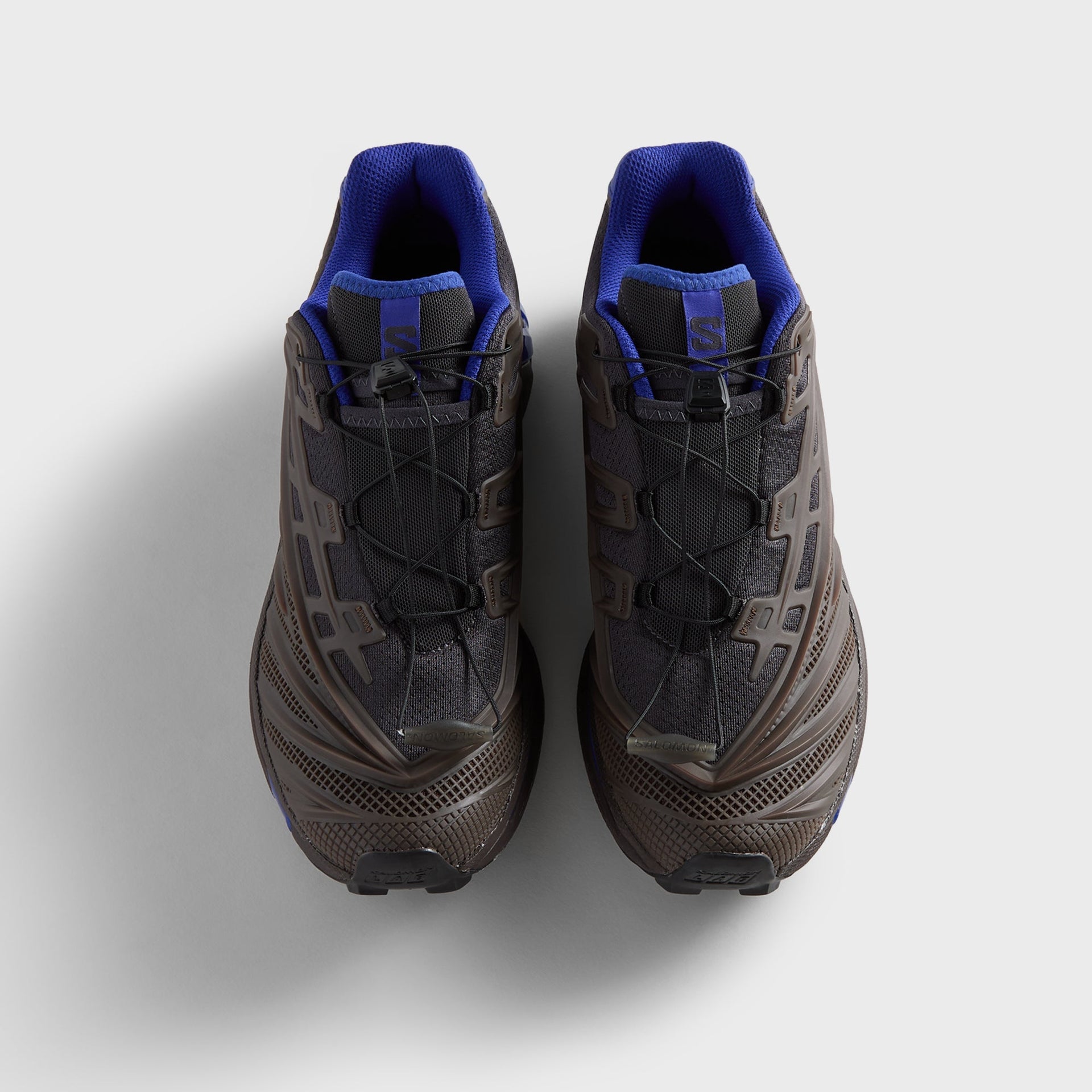 Kith for Salomon XT-EVO pair, overhead top-down view of quicklace closure and blue collar lining