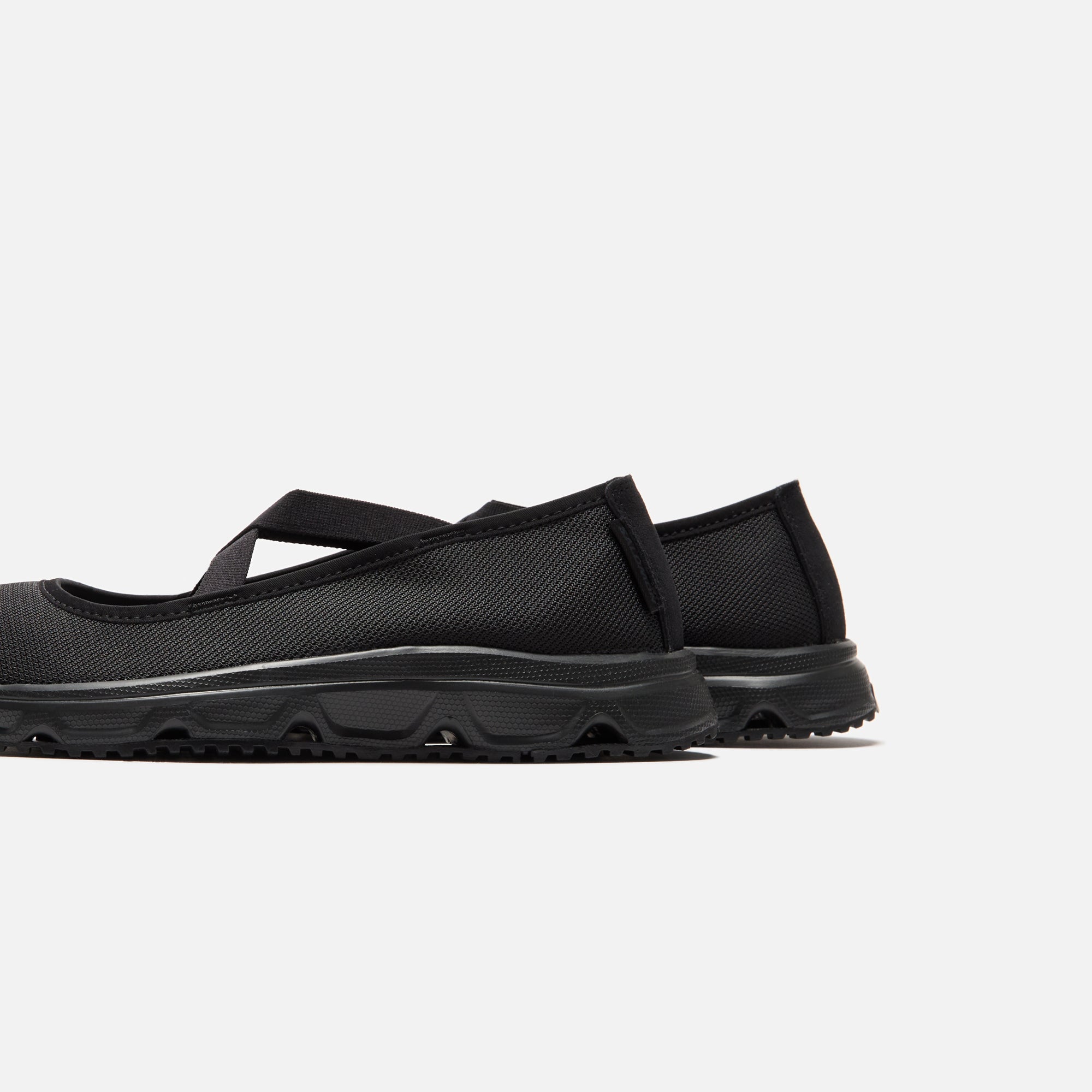 【SALOMON】Marie Jeanne Sandy Liang コラボ バレエスニーカー SALOMON x Sandy Liang RX Marie-Jeanne 'Black' 476322