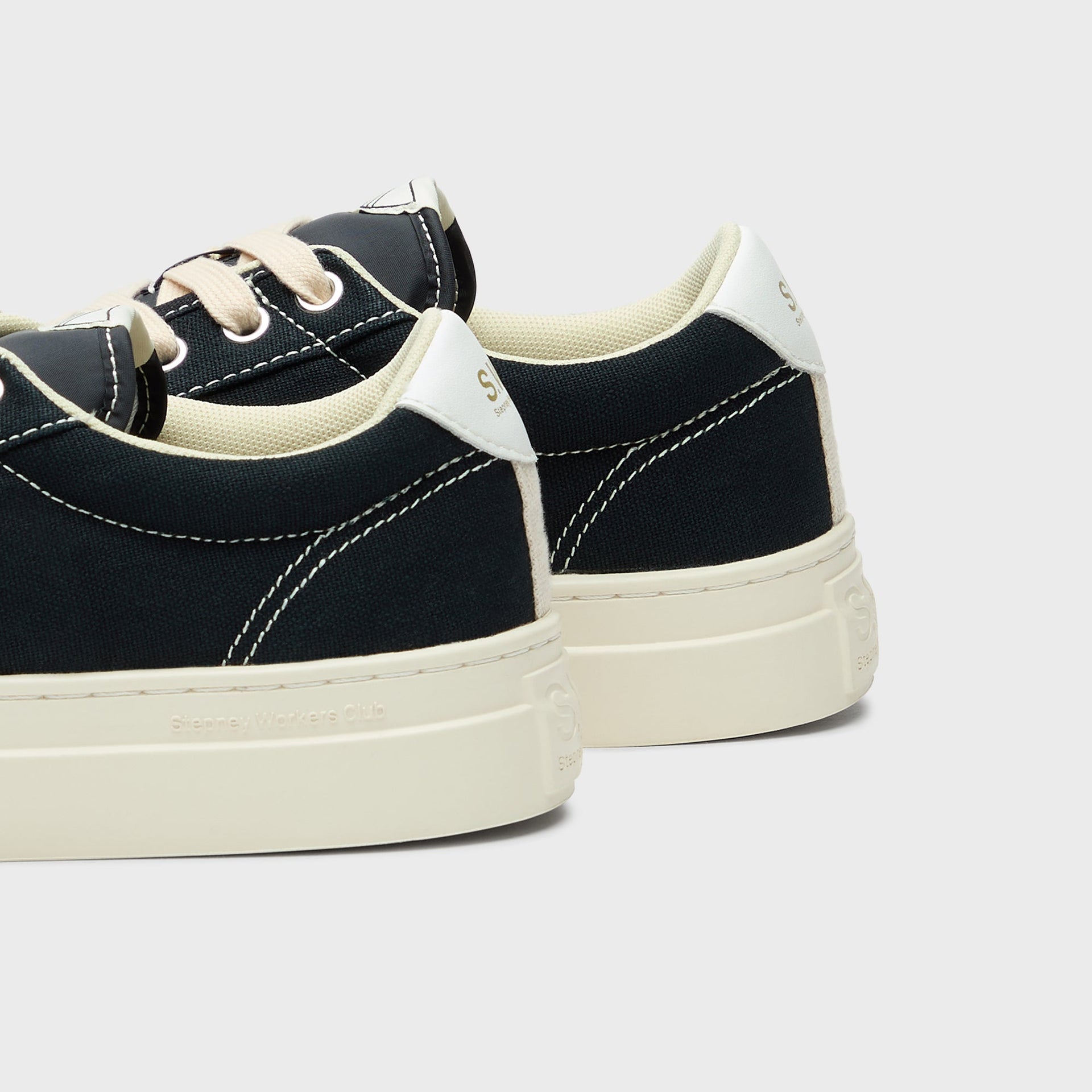 Stepney Workers Club Dellow 02 Cup - Black