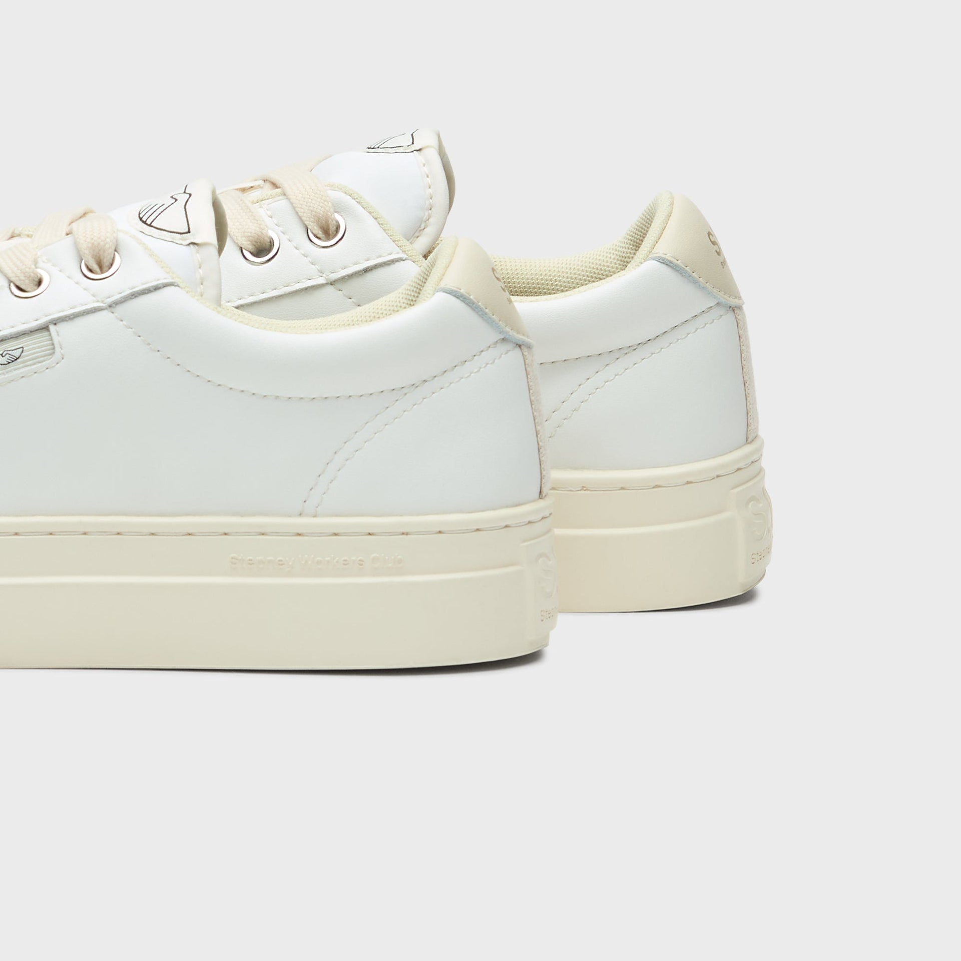 Stepney Workers Club Dellow 02 Cup - White