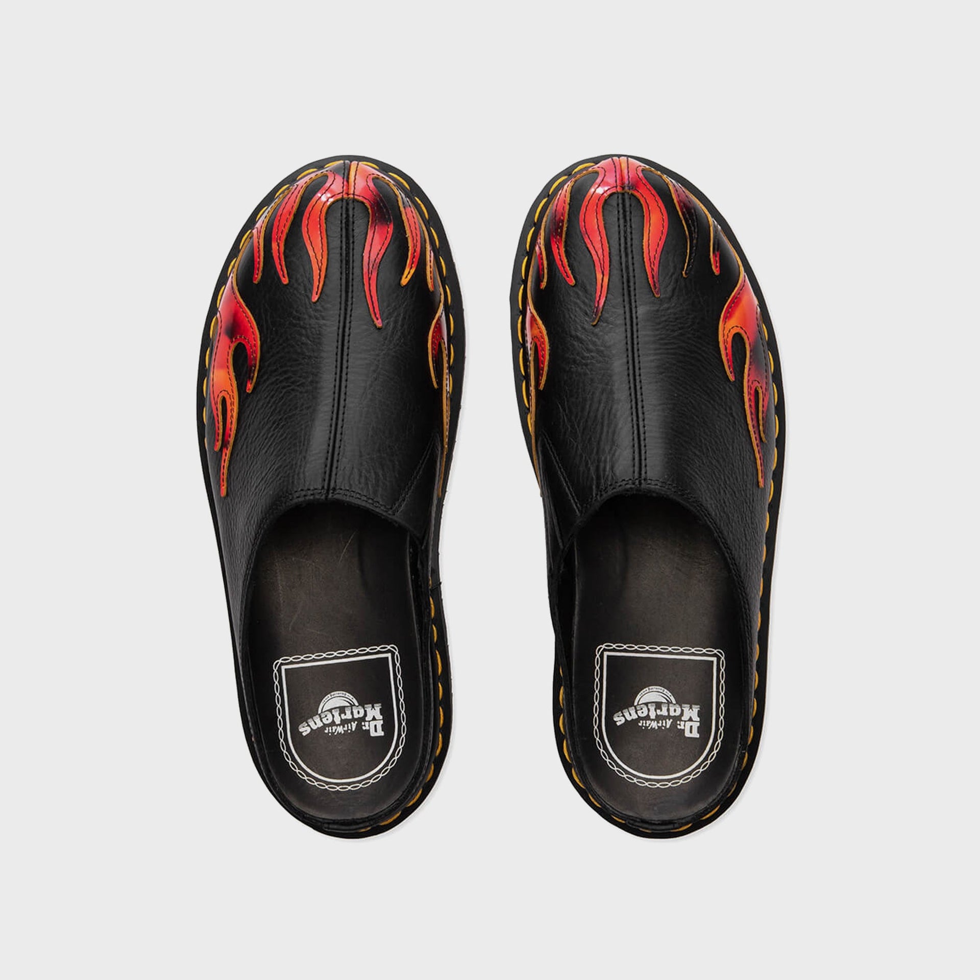 Dr. Martens San Mule - Flame XLD / Black