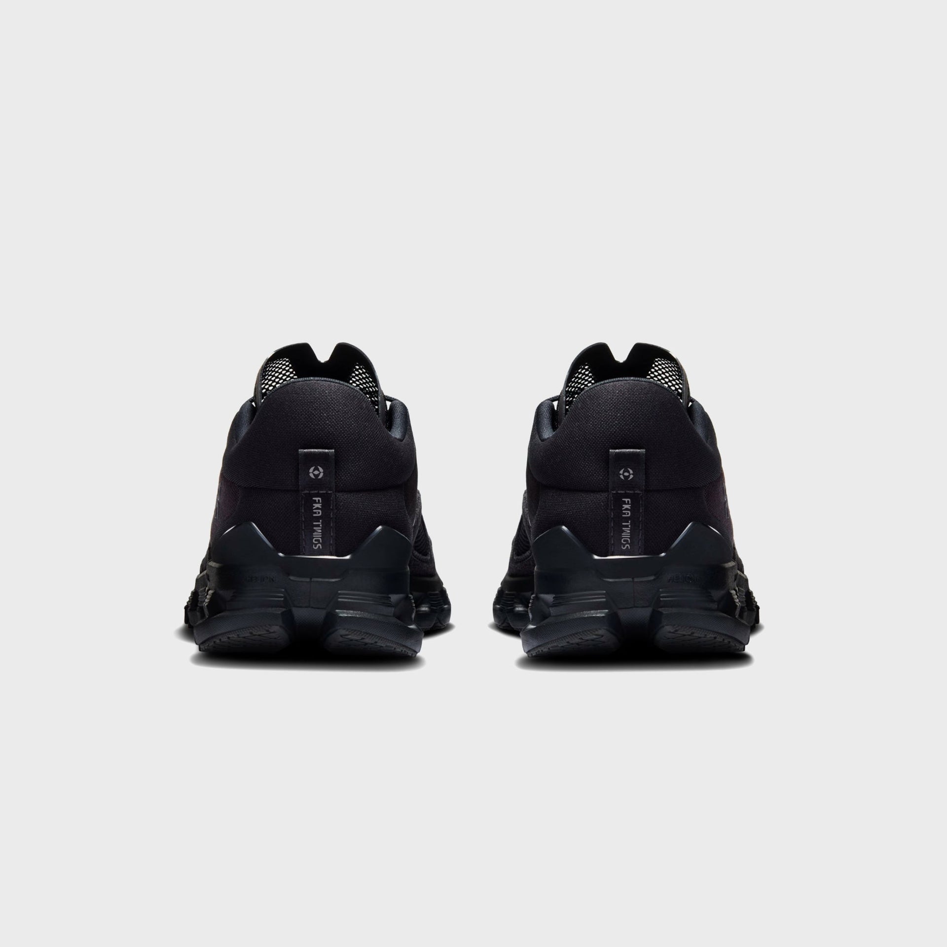 On Running x FKA Twigs WMNS Cloud X - Black
