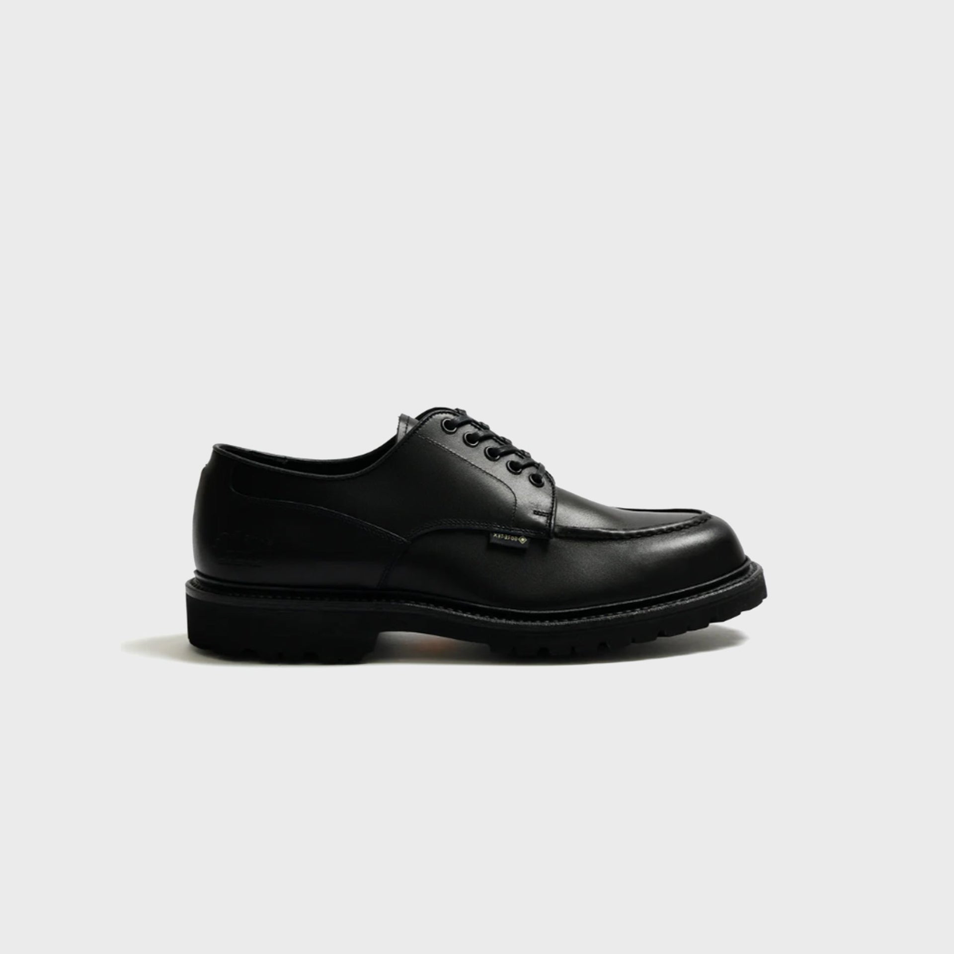 Regal Shoe & Co. U-Tip GTX Embossed - Black