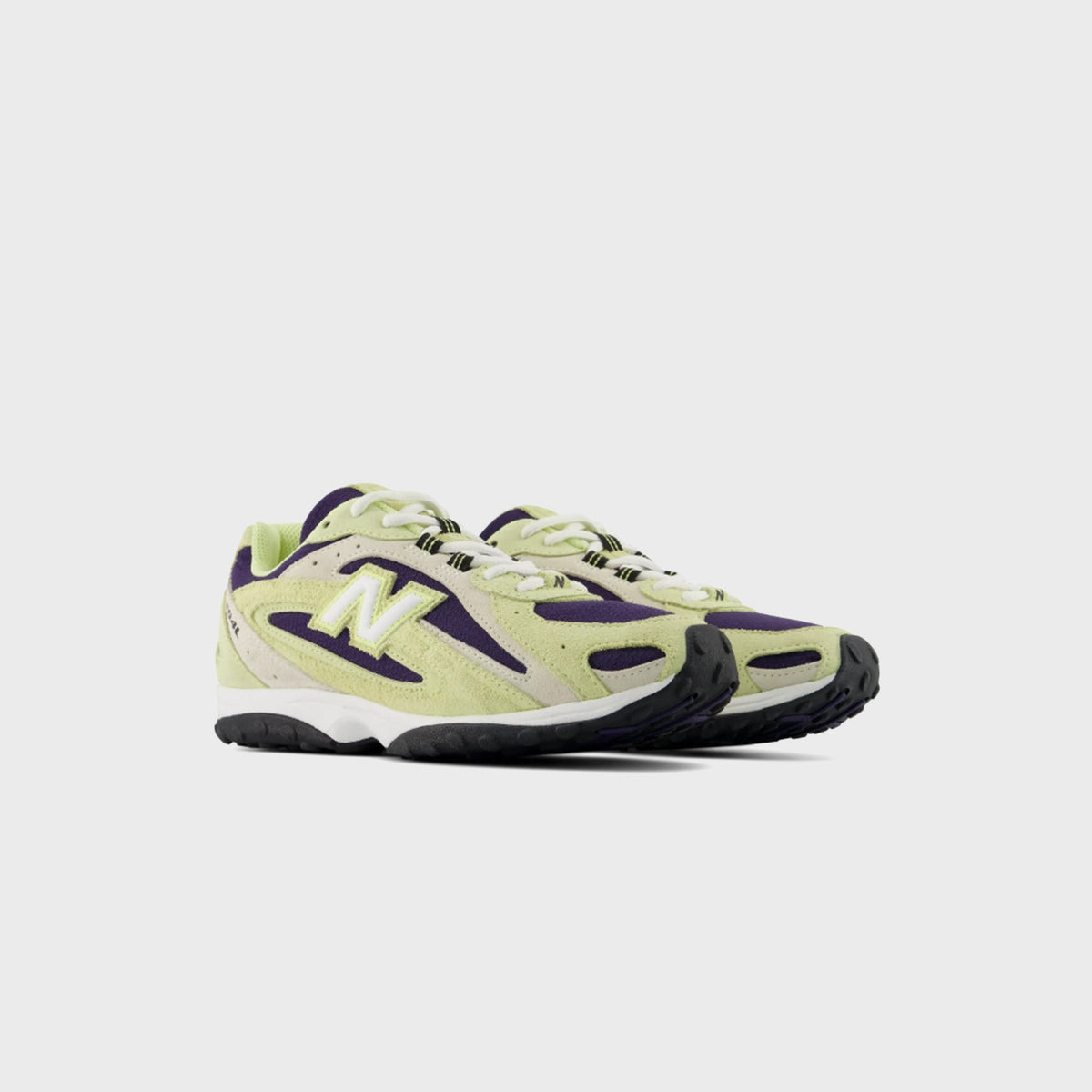 New Balance 204L - Breakfast Tea / Quicksand / Light Arctic Grey
