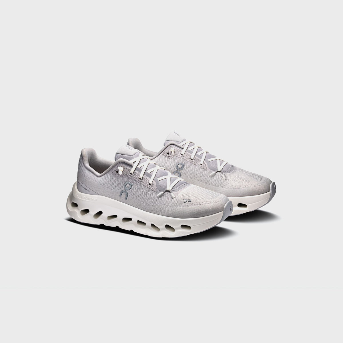 On Running WMNS Cloudtilt - Alloy / Silver