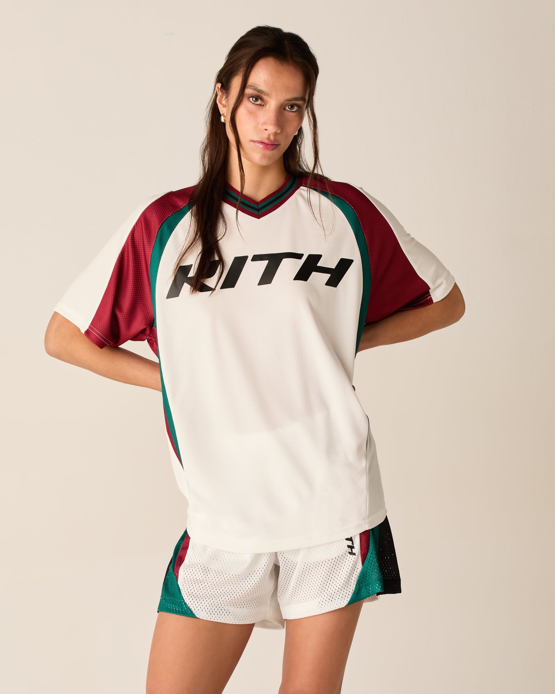 gid://shopify/MediaImage/33952586006656