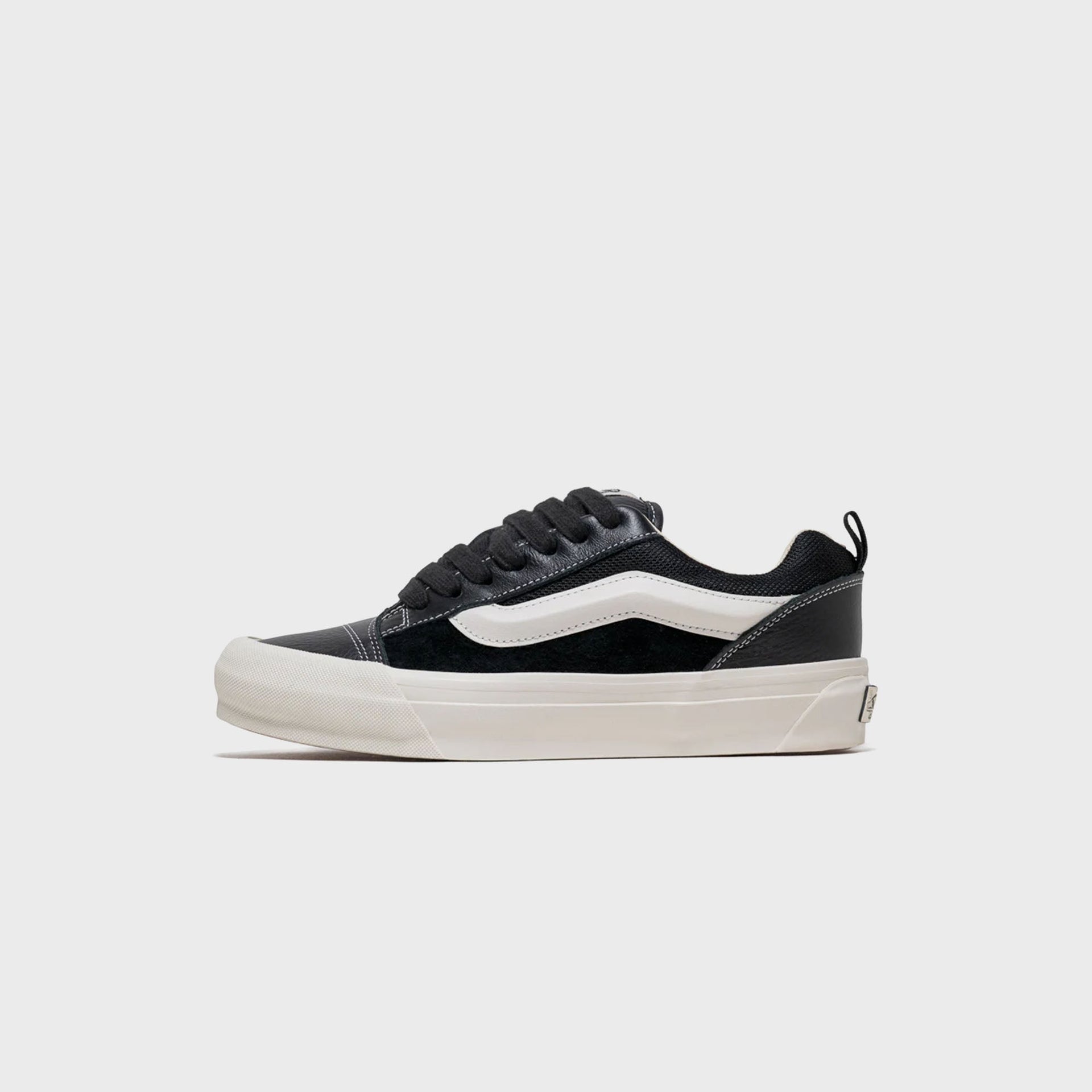 VANS LX Knu Skool - Black