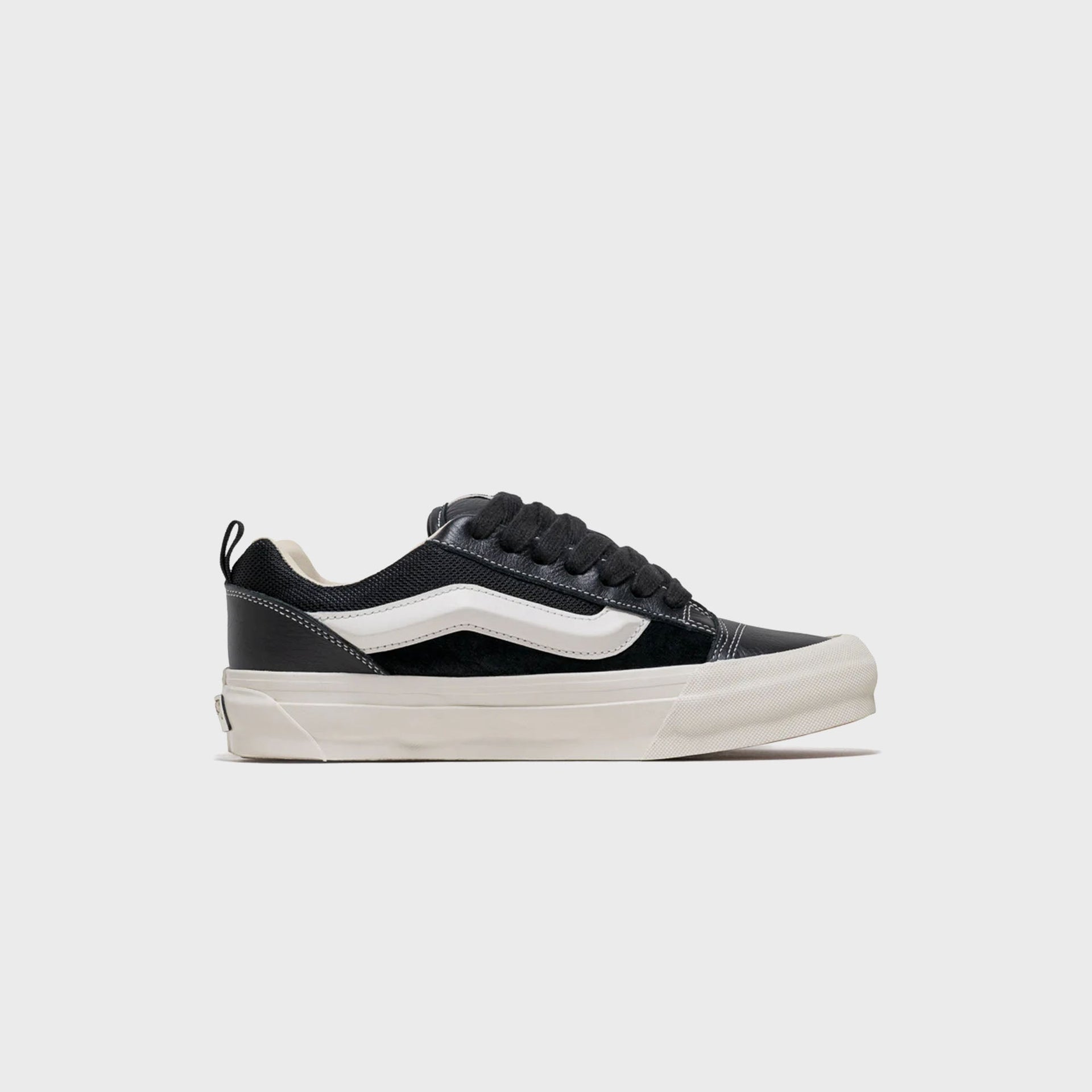 VANS LX Knu Skool - Black