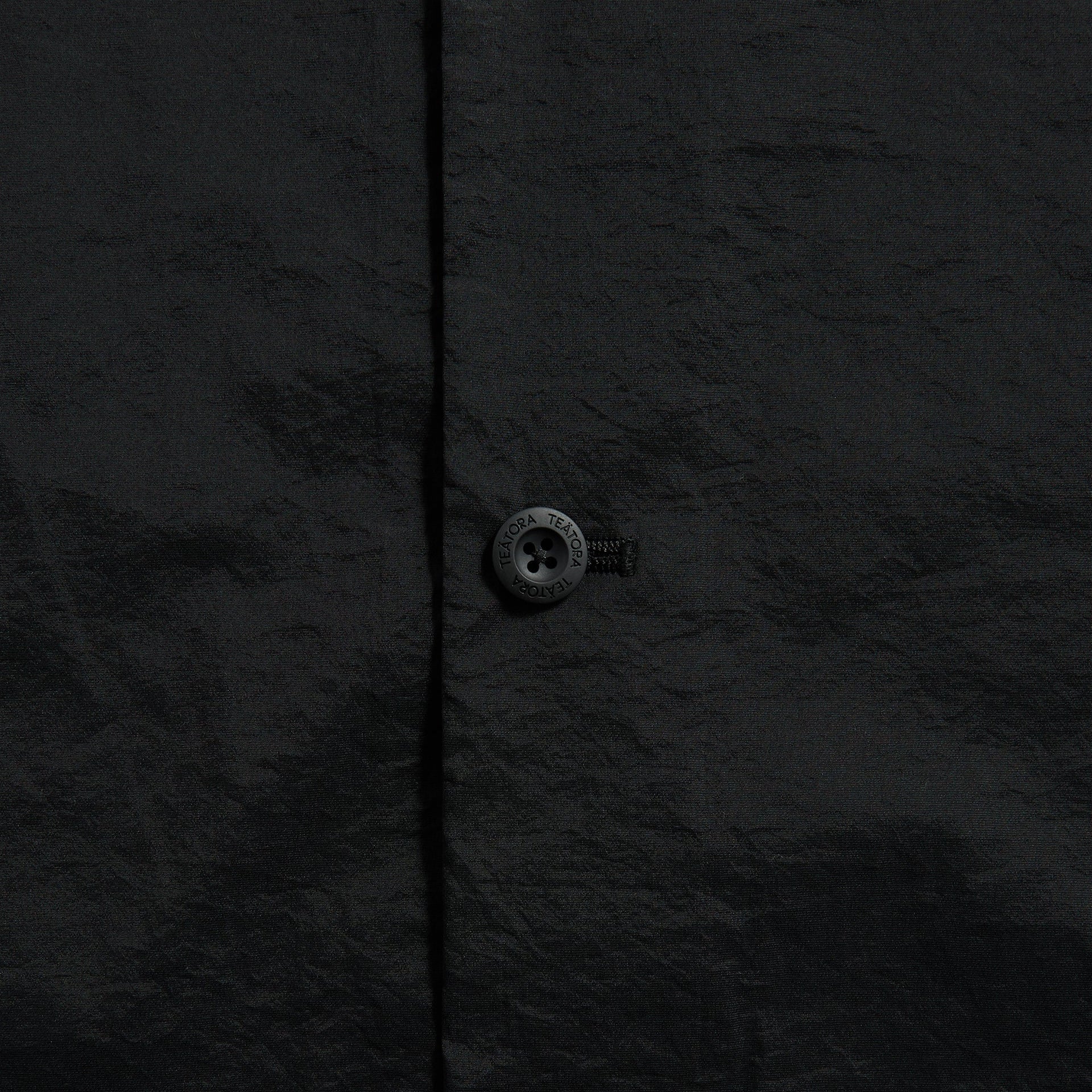 Teatora Doctoroid Wide Shirt in Black