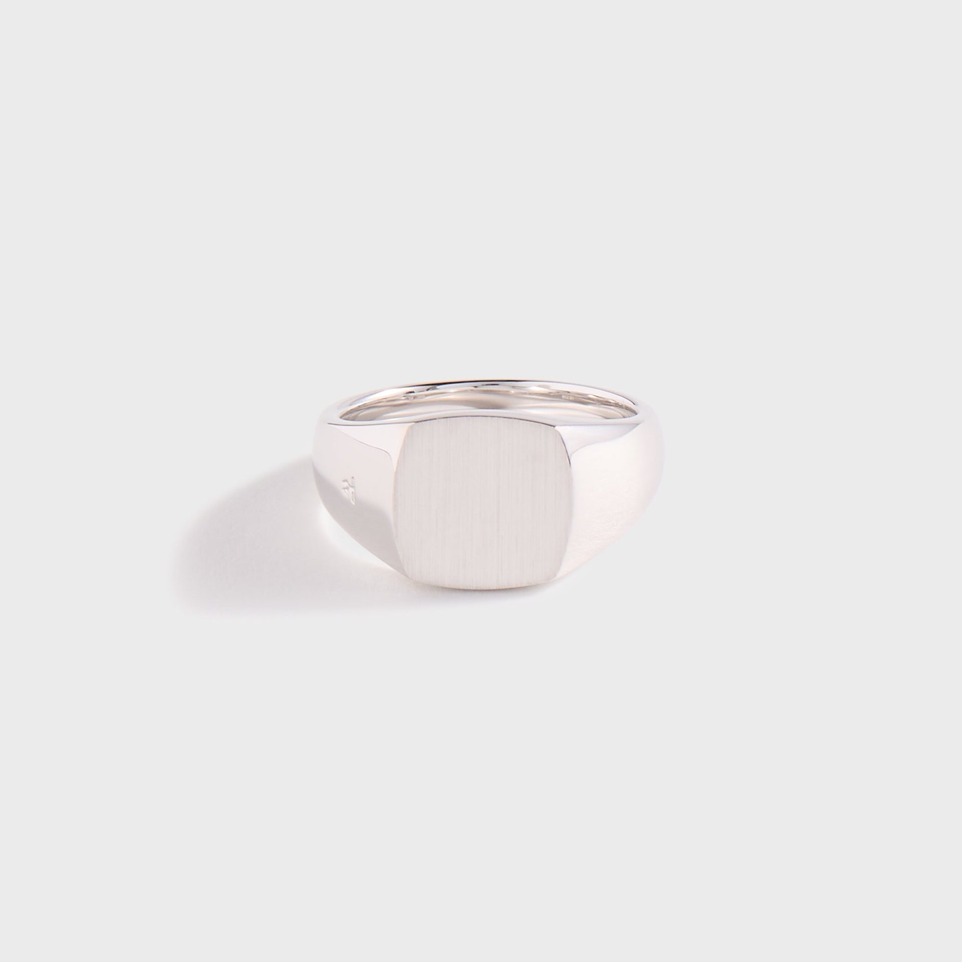 Tom Wood Kay Satin Ring - Silver
