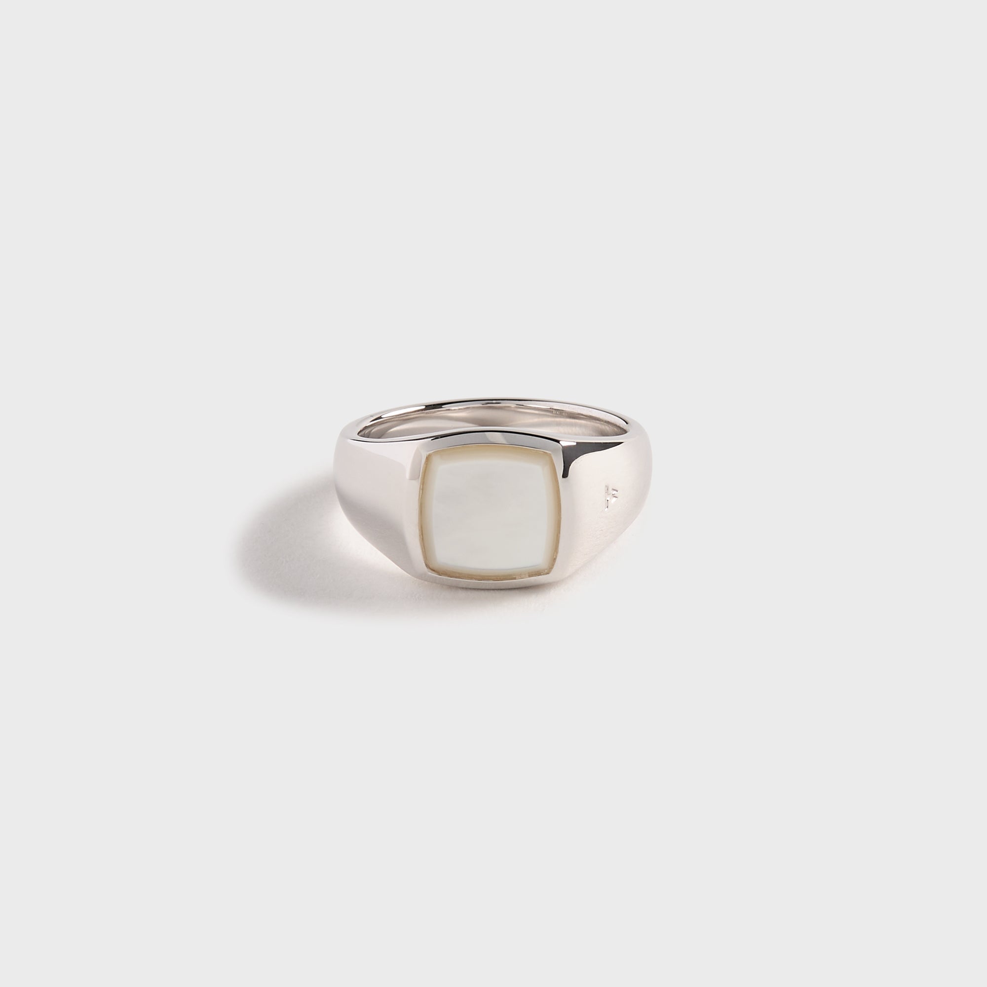 Tom Wood Kay Ring - White / Mother of Pearl – Kith