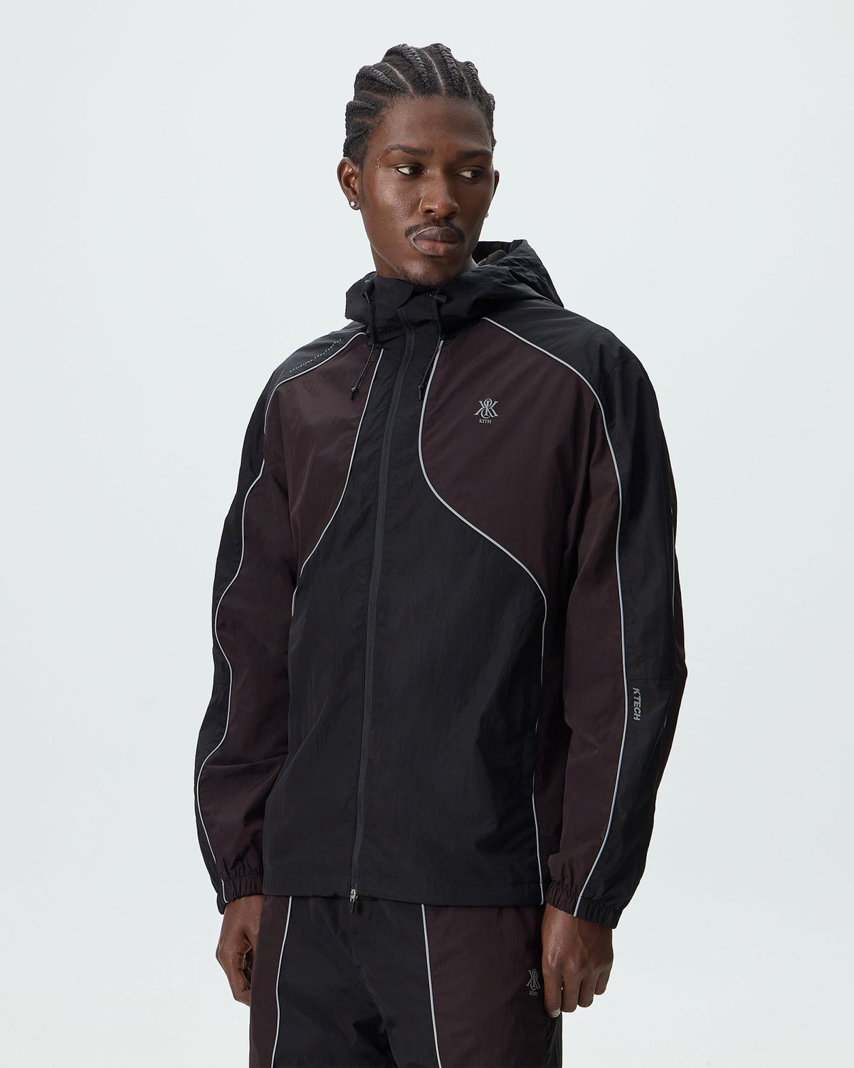 gid://shopify/MediaImage/46943872909588