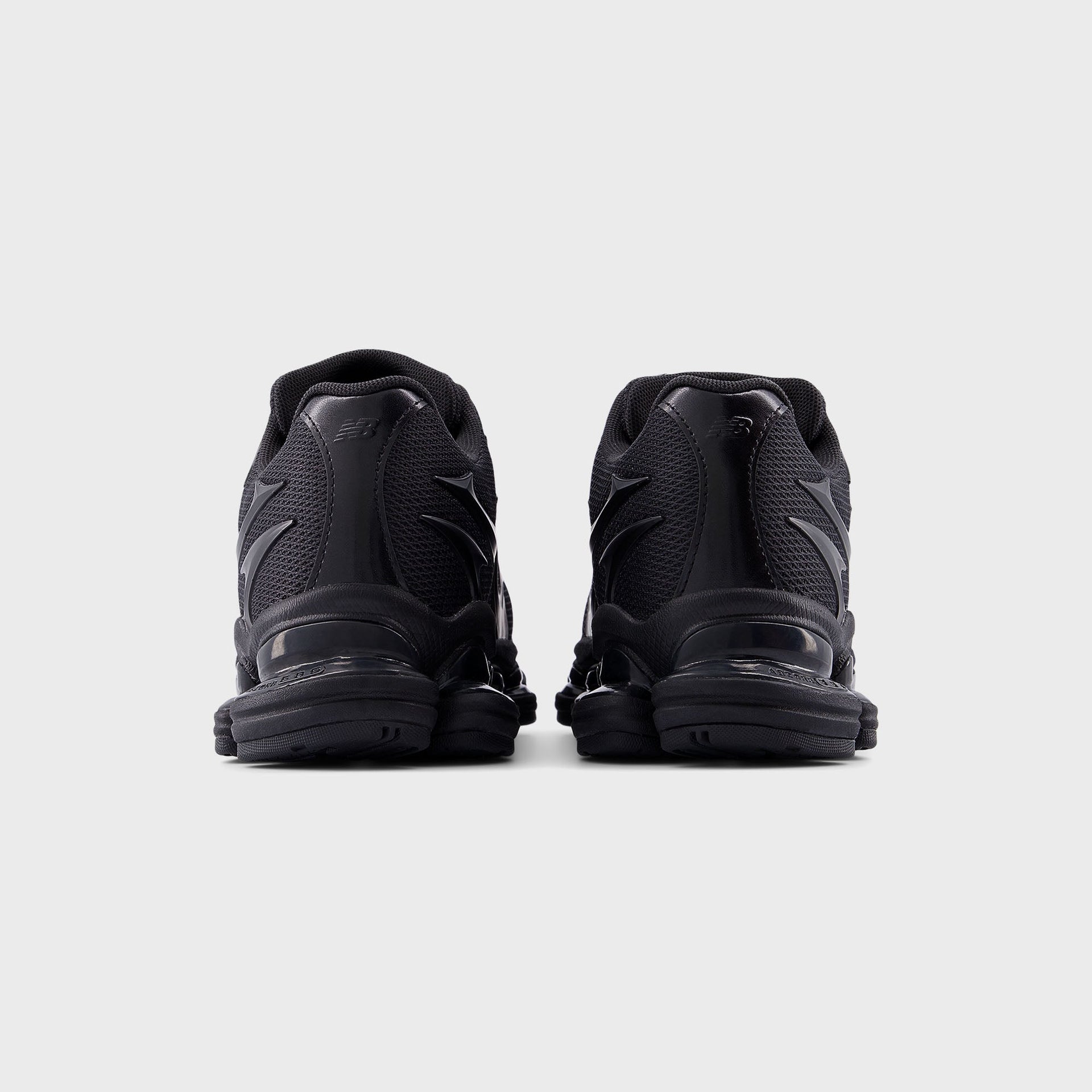 New Balance Abzorb 2000 - Black Metallic