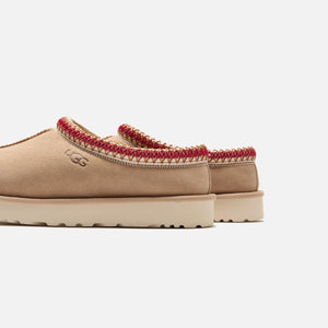 UGG Tasman - Sand / Dark Cherry