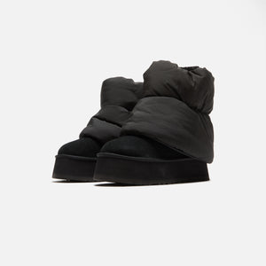 UGG Classic Mini Dipper Puffer - Black / Black