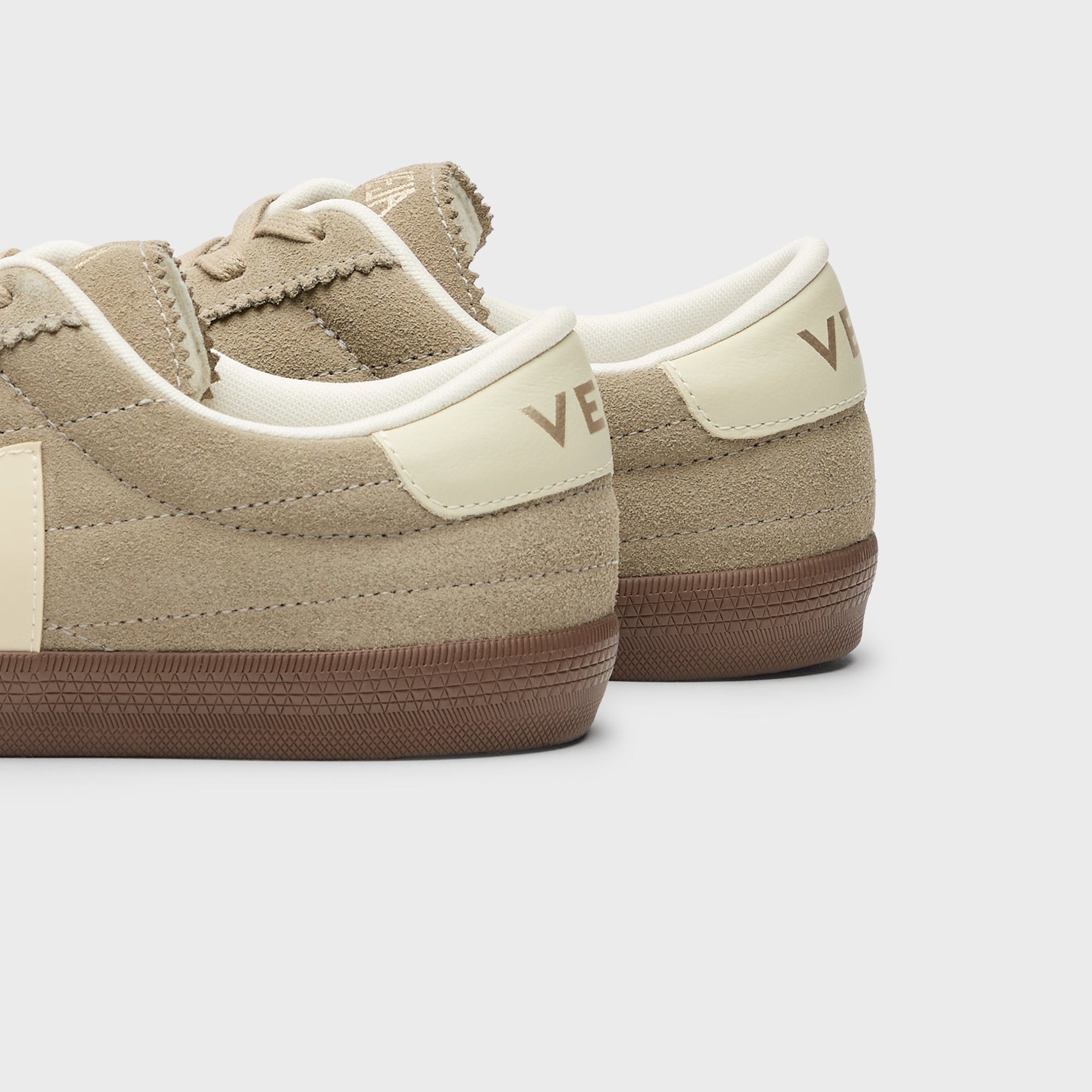 Veja Panenka Bastille -  Taupe Pierre Bark