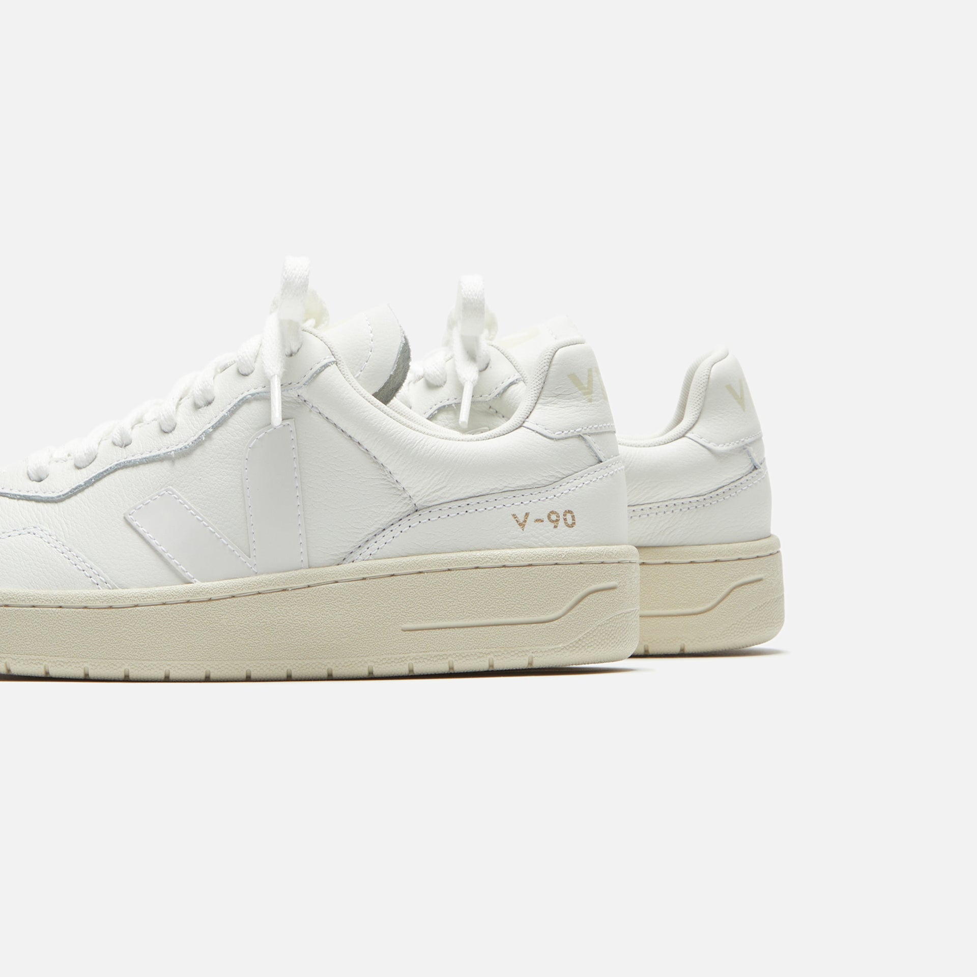 Veja WMNS V-90 - Extra White