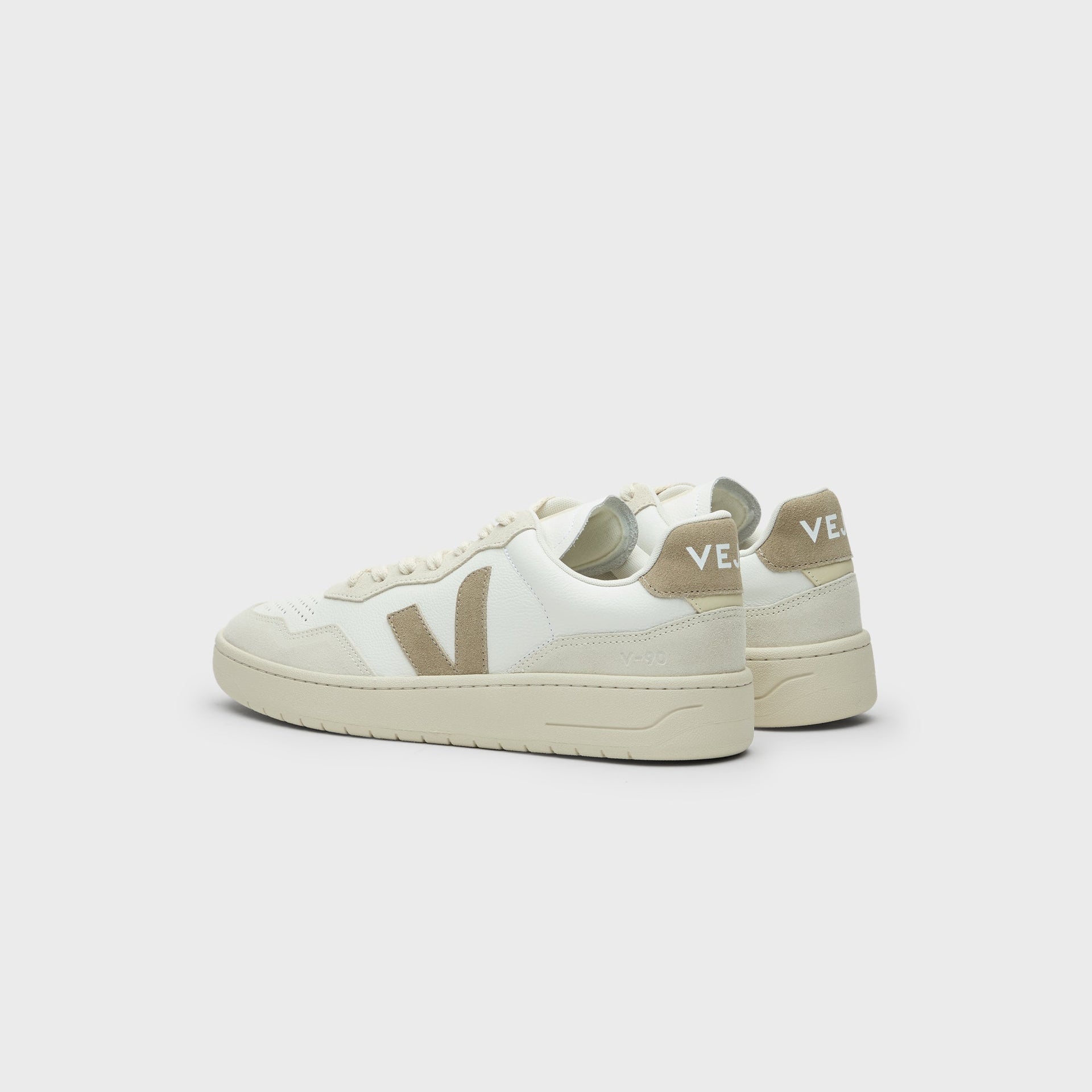 Veja V-90 - White / Taupe