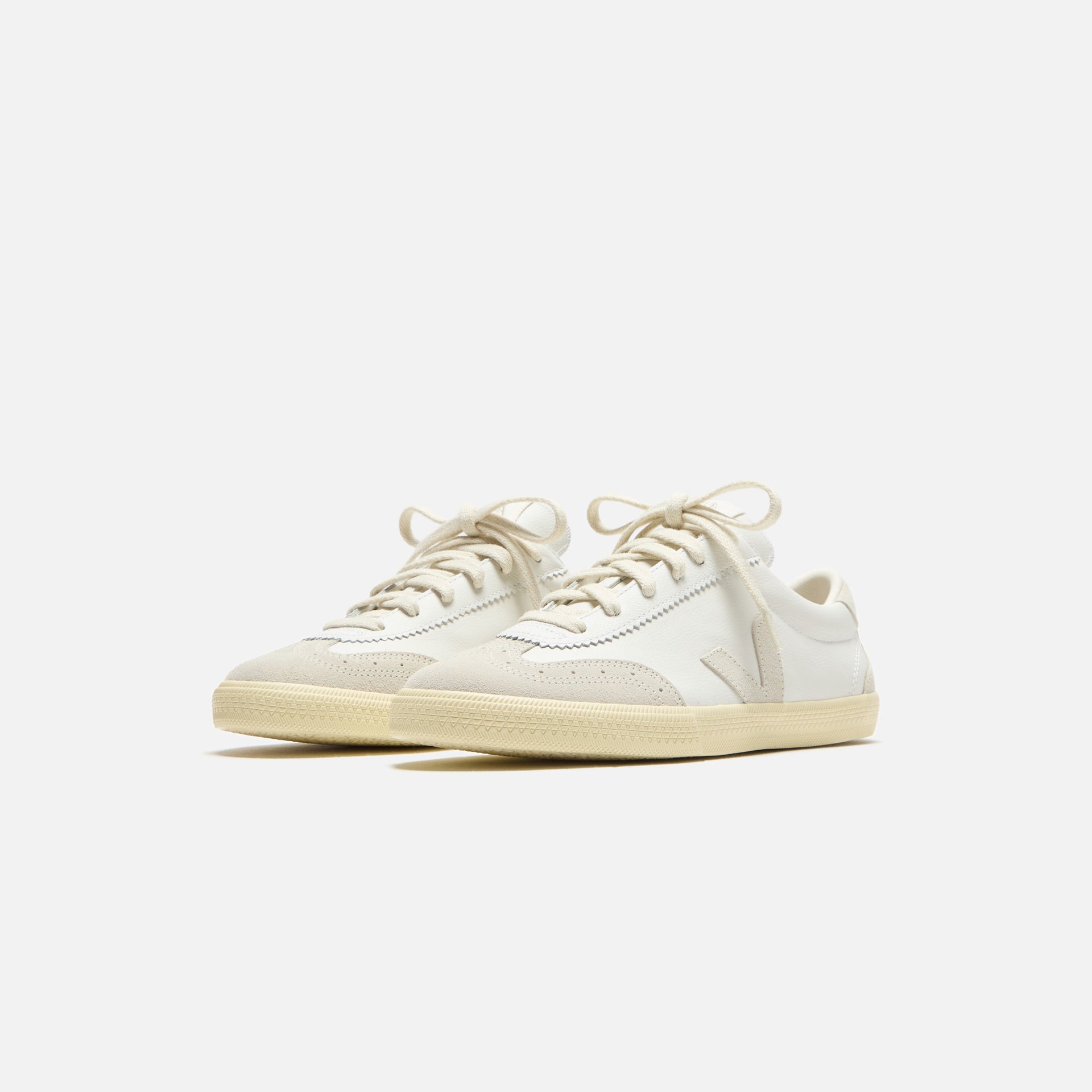 Veja WMNS Volley - White / Natural