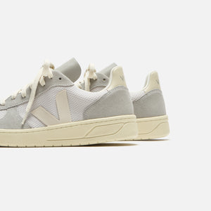 Veja V-10 - Light Grey Pierre