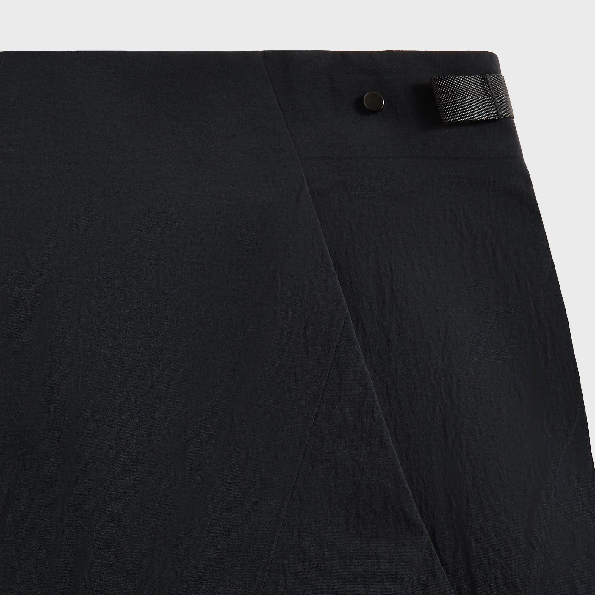 Veilance Spere LT Cargo Pant - Dark Black – Kith