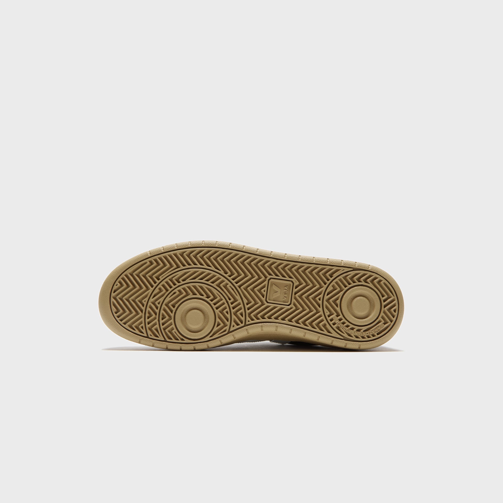 Veja V-12 - Extra Black / White Dune