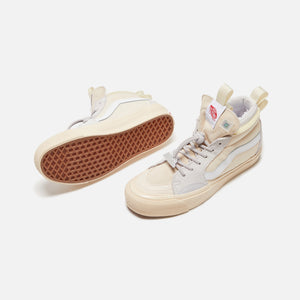 Vans x Advisory Board Crystals Sk8-Hi EXT - Ecru – Kith