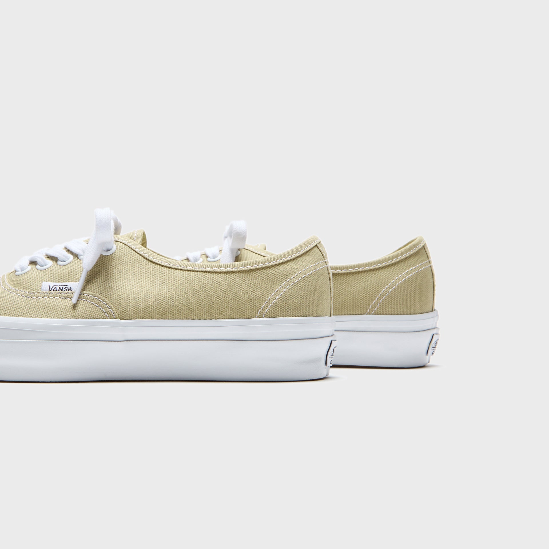 VANS Premium Authentic 44 - Eucalyptus Beige