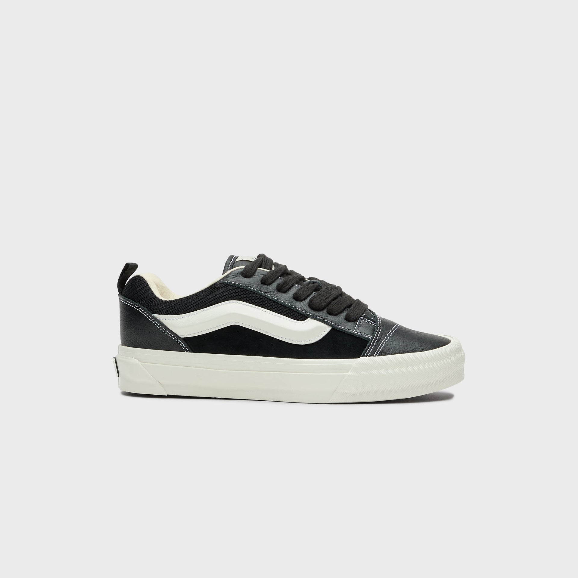 VANS LX Knu Skool - Black