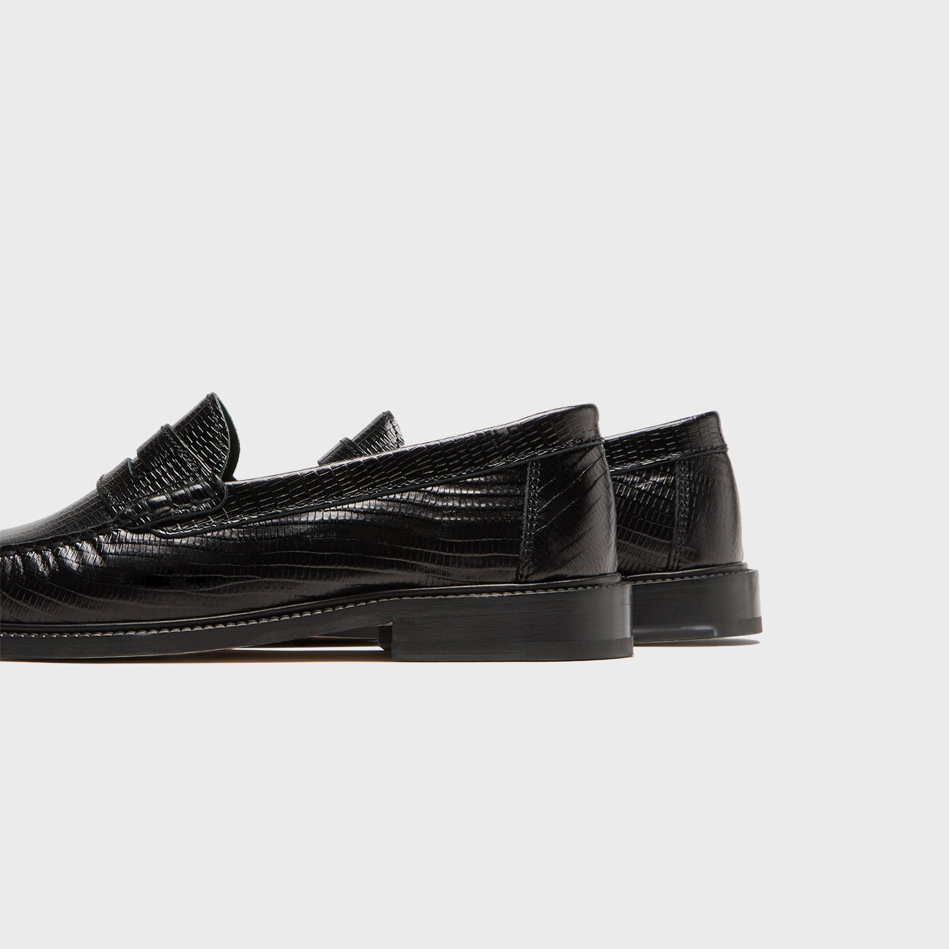 VINNY's Yardee Mocassin Loafer - Black Lizard